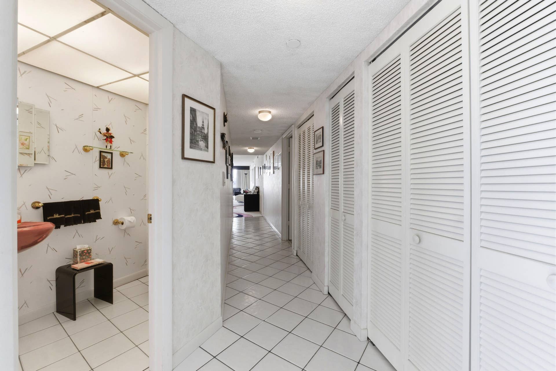 1167 Hillsboro Mile, #707, Hillsboro Beach, FL 33062 Entry