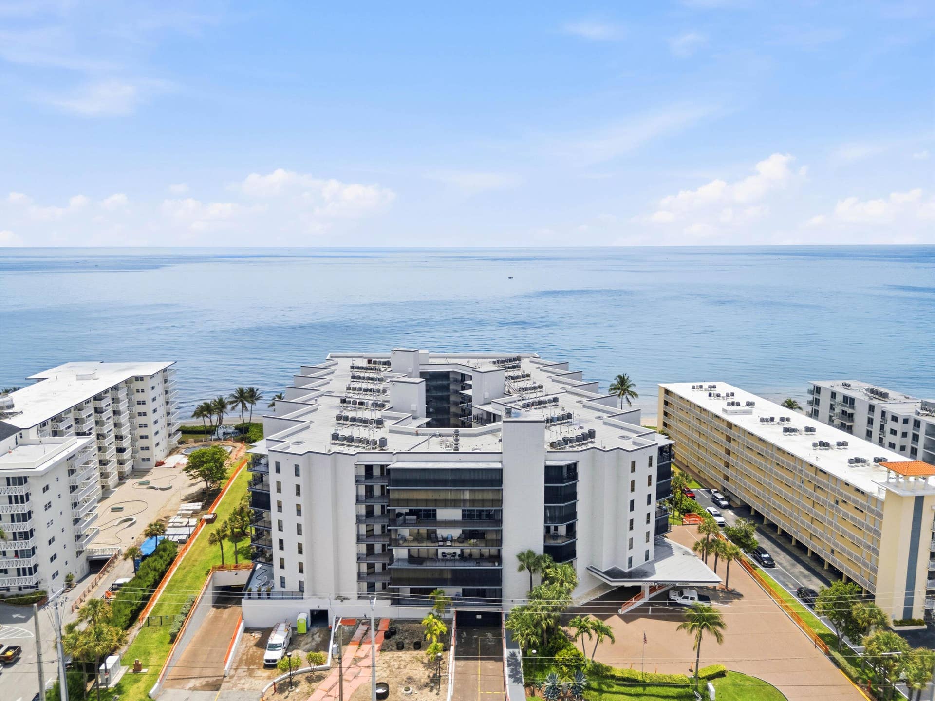 1167 Hillsboro Mile, #707, Hillsboro Beach, FL 33062 Building