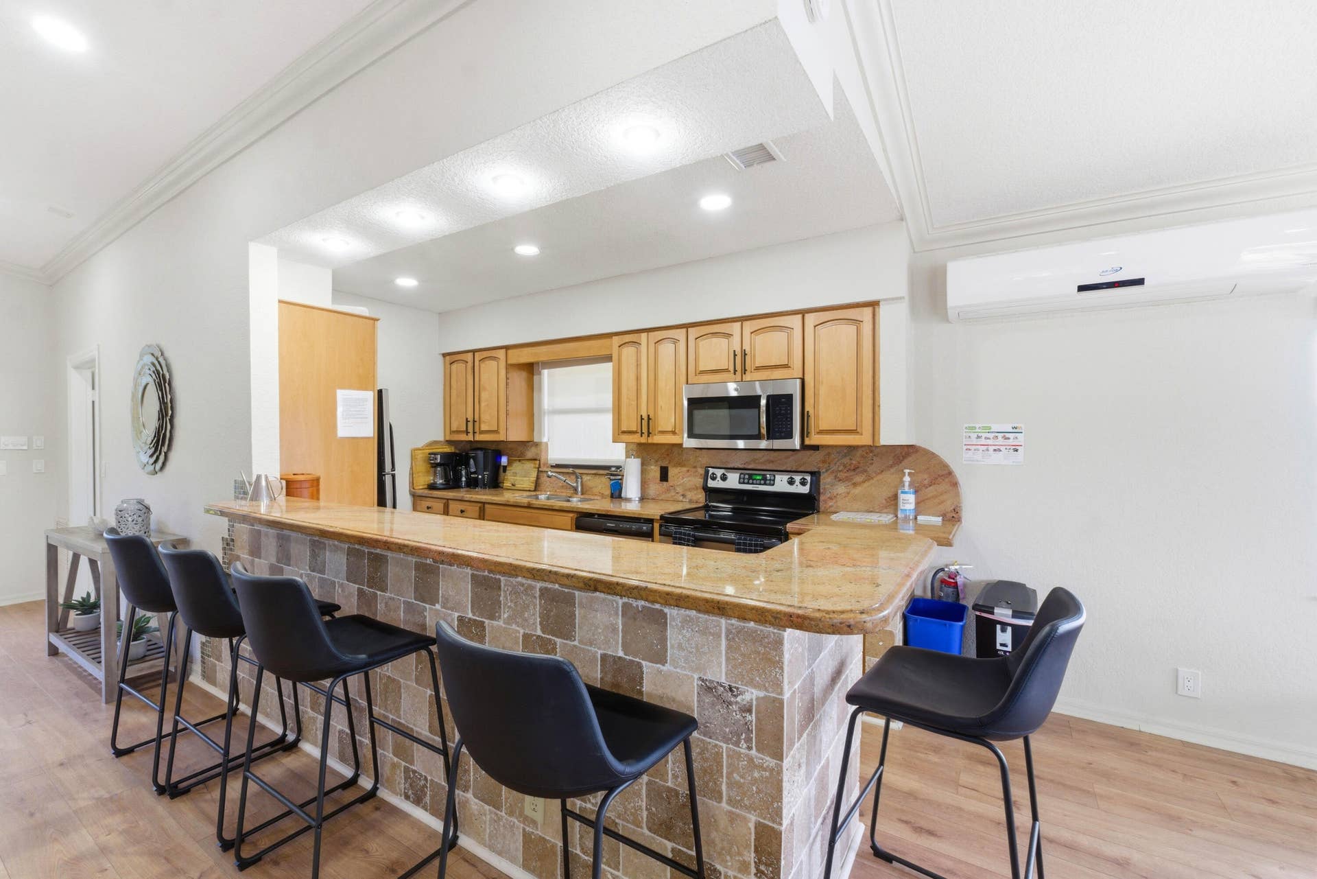 1167 Hillsboro Mile, #707, Hillsboro Beach, FL 33062 Clubhouse