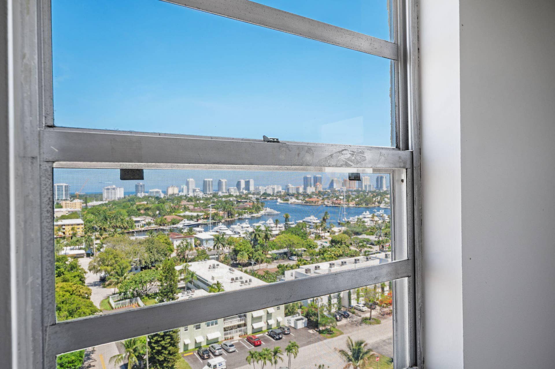 900 NE 18th Avenue, #1406-1407, Fort Lauderdale, FL 33304 Units PH 1406 & PH 1407 are being sold together for $565,000. Looking out the SE Corner bedroom of 1406.