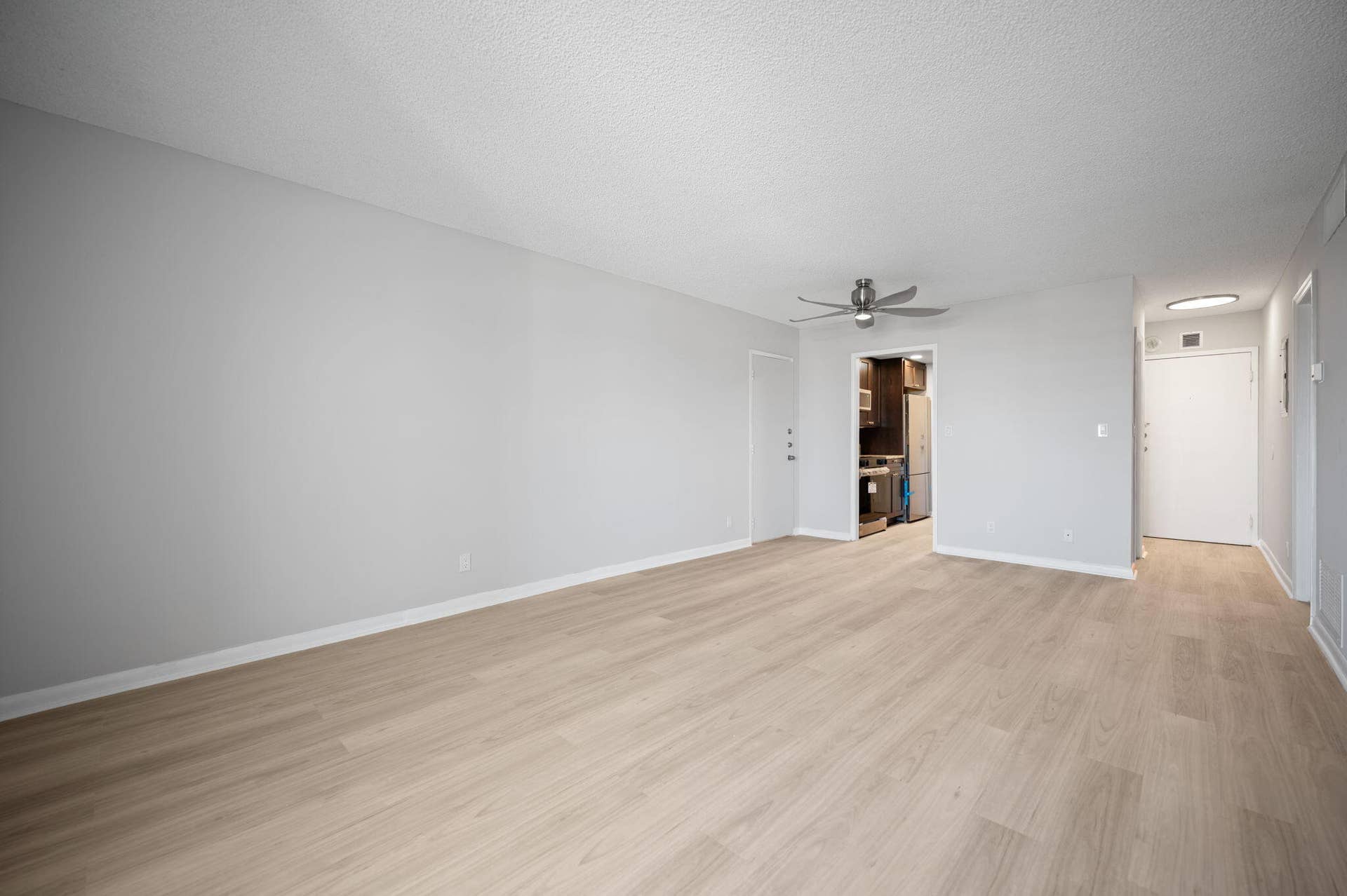 900 NE 18th Avenue, #1406-1407, Fort Lauderdale, FL 33304 Units PH 1406 & PH 1407 are being sold together for $565,000. Unit 1407 living area.