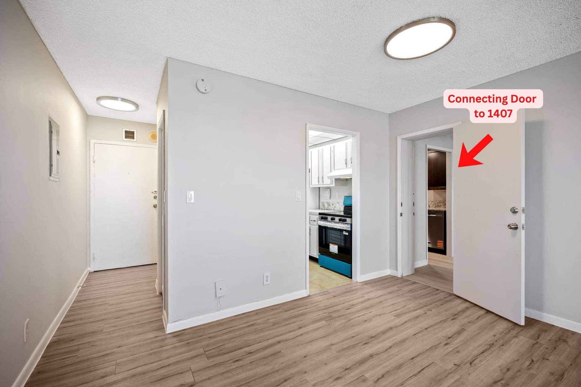 900 NE 18th Avenue, #1406-1407, Fort Lauderdale, FL 33304 Units PH 1406 & PH 1407 are being sold together for $565,000. Unit 1407 entry door, entry to kitchen and 2nd adjoining door to 1406.