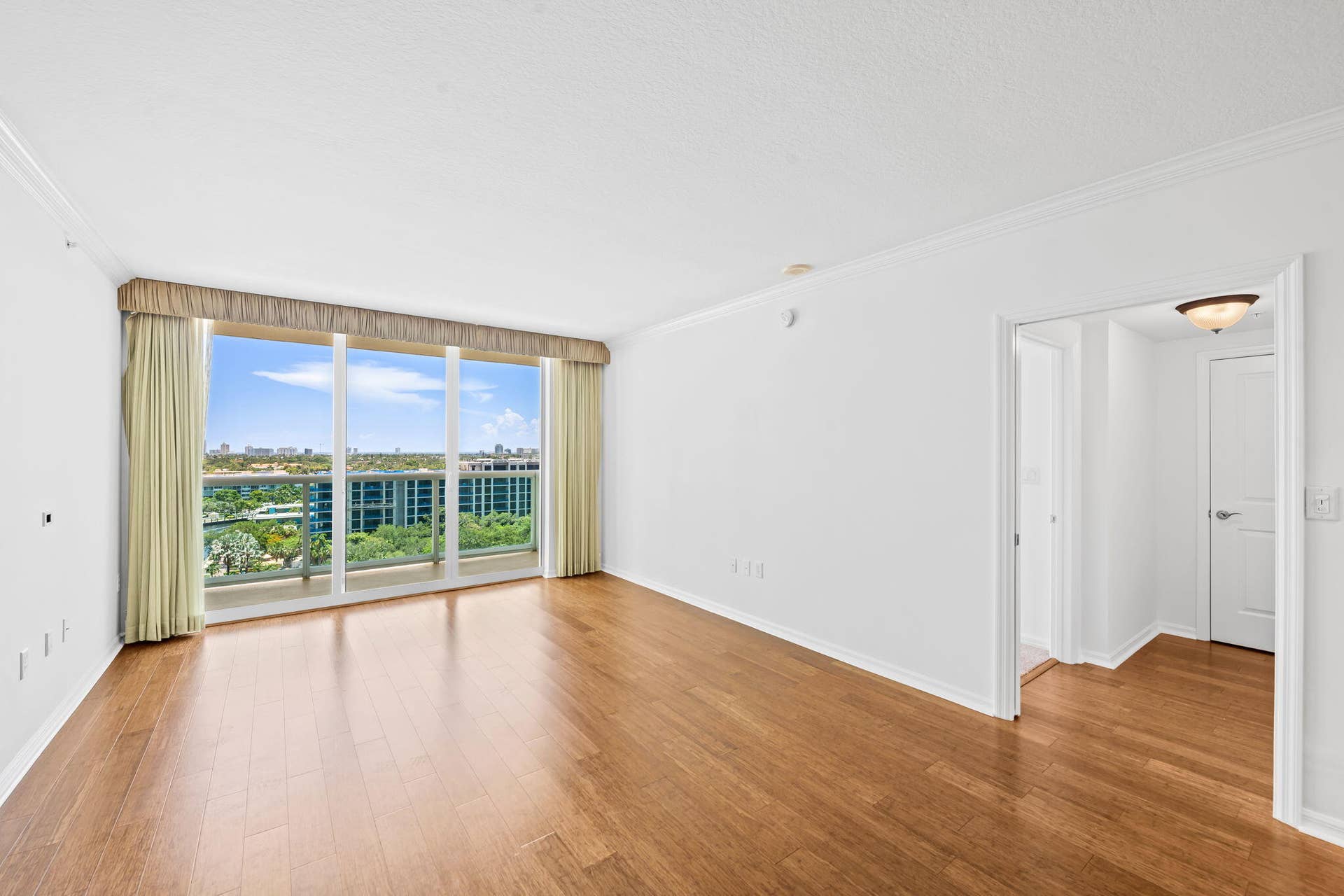 347 N New River Dr Drive E, #1202, Fort Lauderdale, FL 33301 3-web-or-mls-DSC_8408
