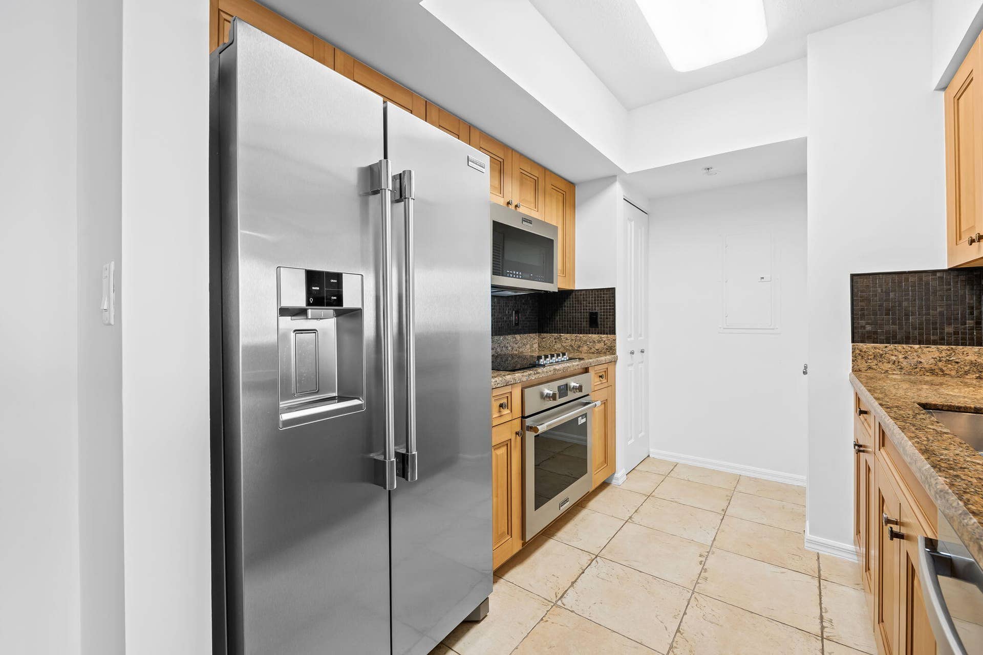 347 N New River Dr Drive E, #1202, Fort Lauderdale, FL 33301 11-web-or-mls-DSC_8471