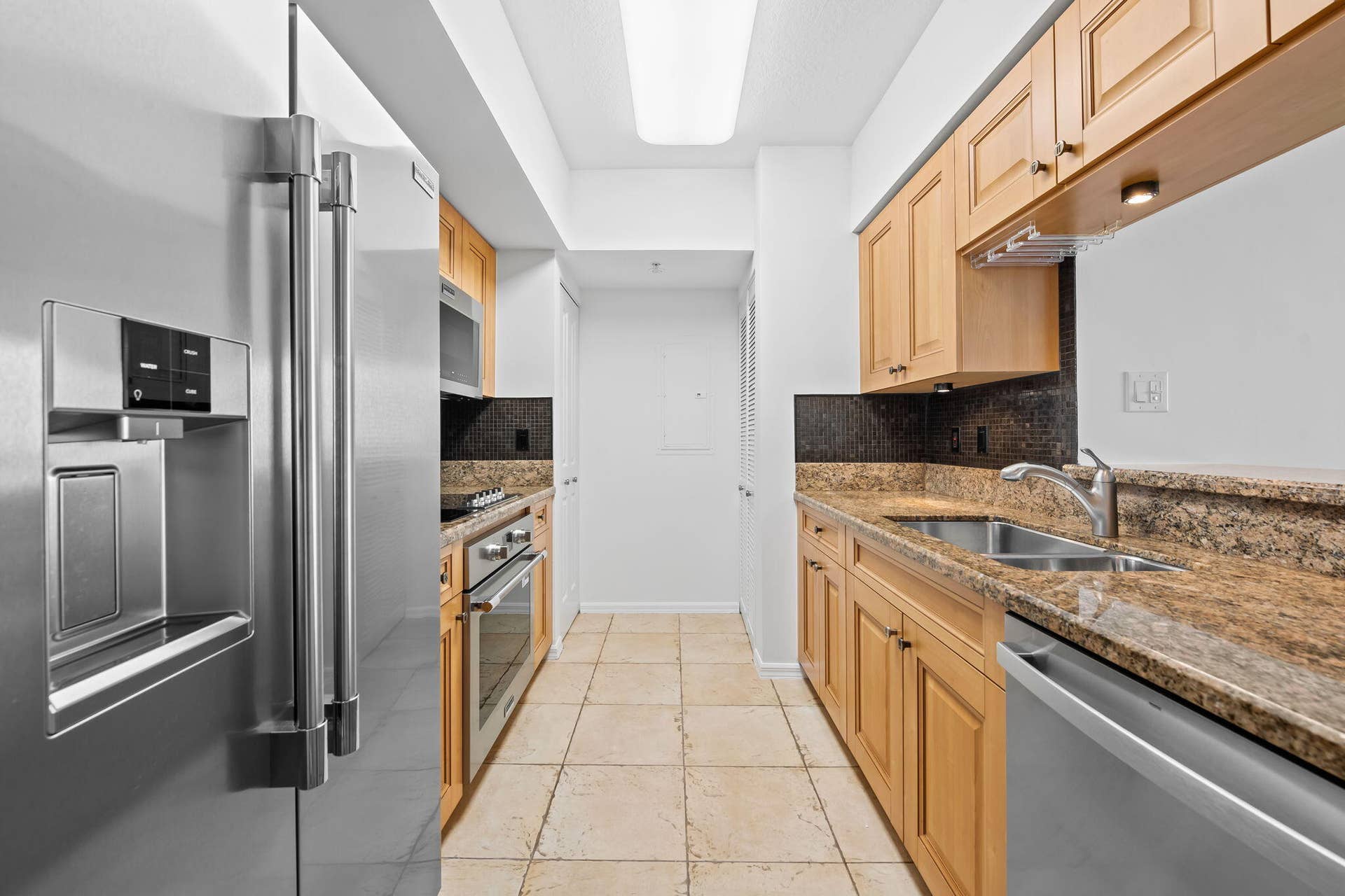 347 N New River Dr Drive E, #1202, Fort Lauderdale, FL 33301 9-web-or-mls-DSC_8462