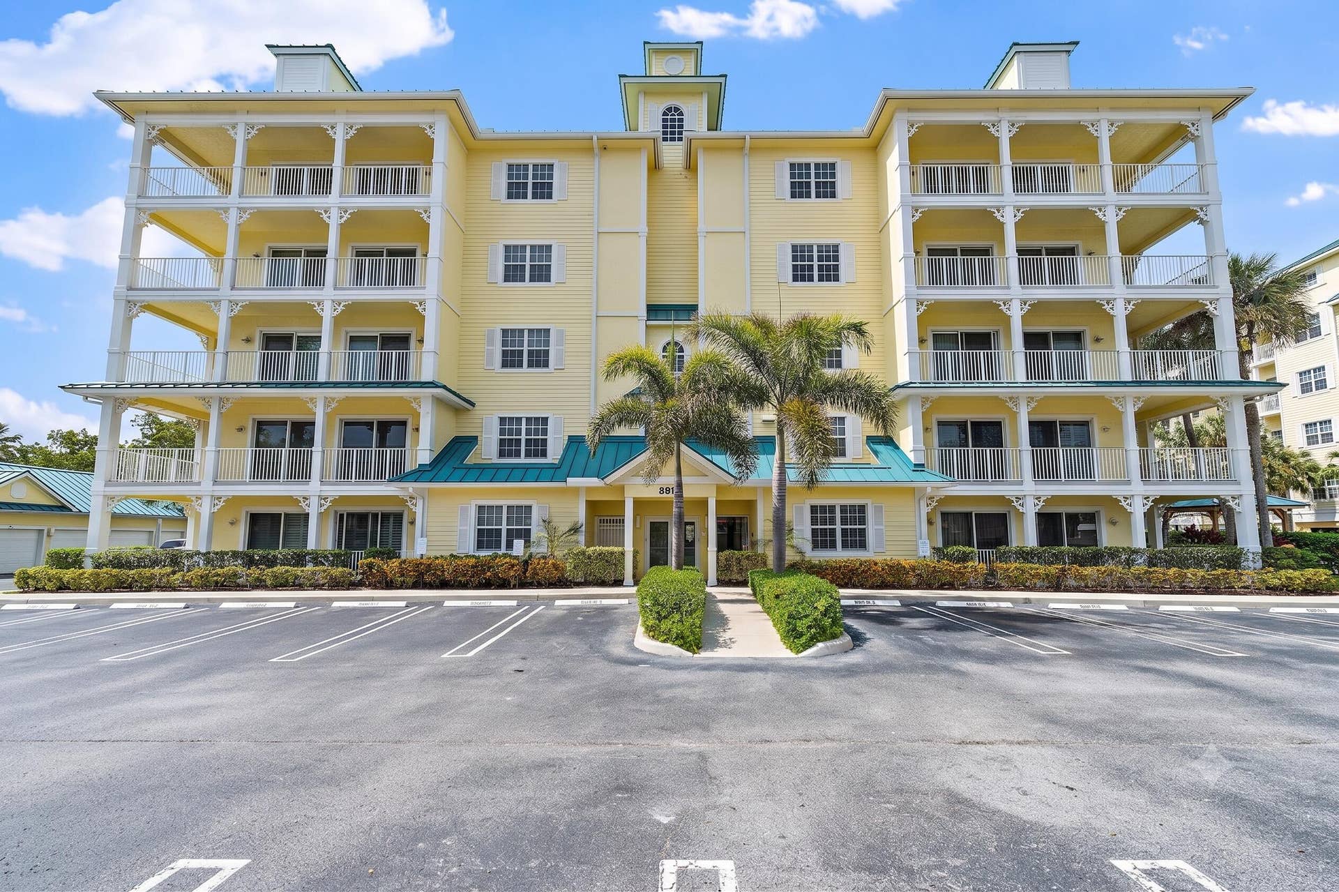 Exterior Parking