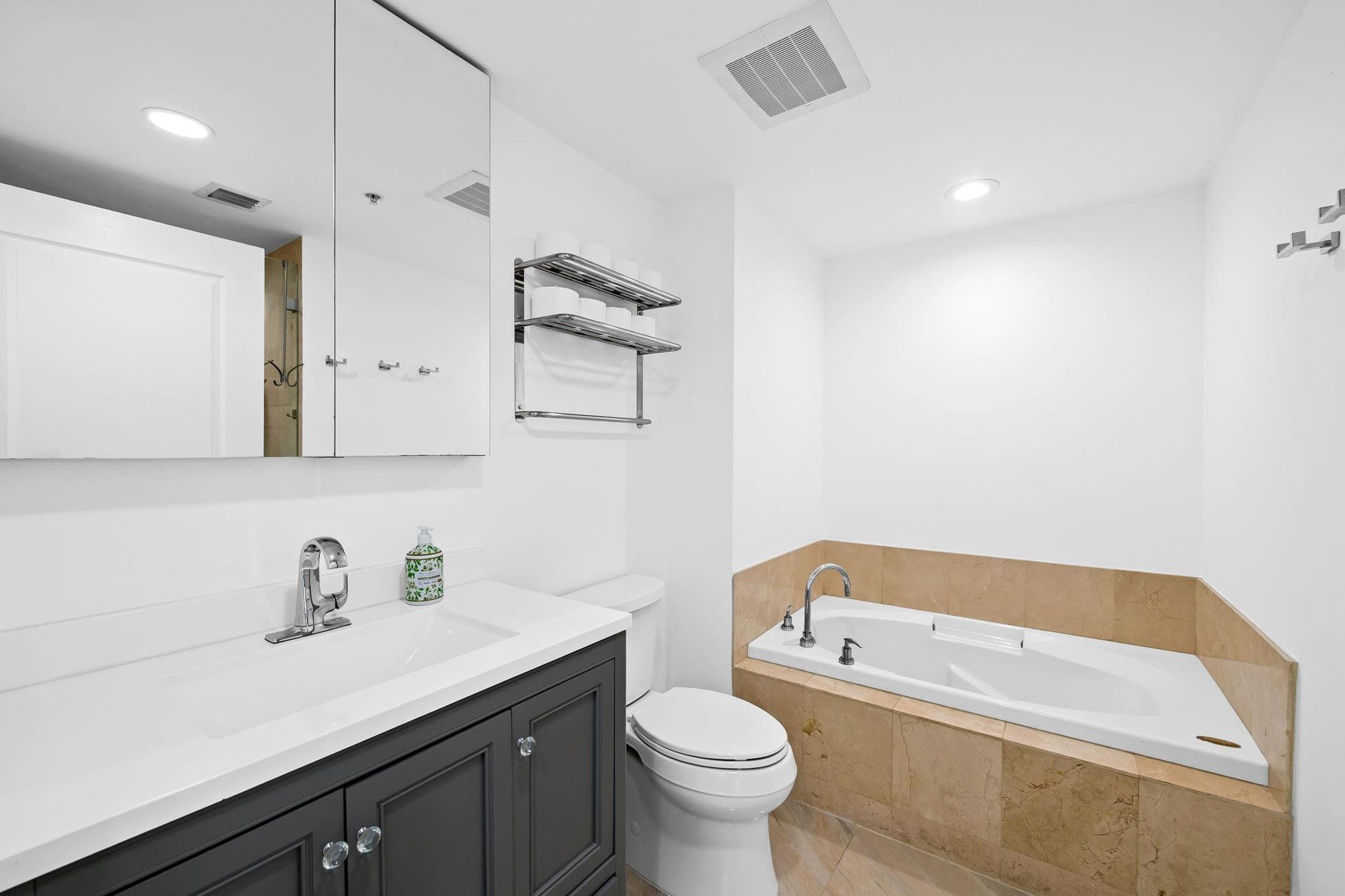 350 SE 2nd Street, #2280, Fort Lauderdale, FL 33301 Photo 12
