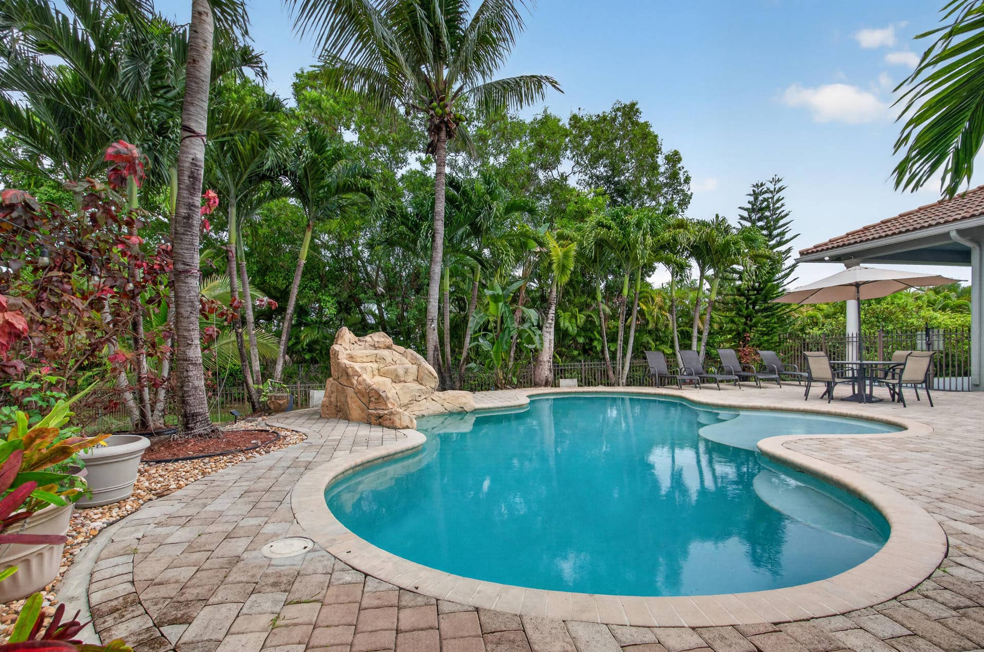 16541 SW 62nd Street, Southwest Ranches, FL 33331 Pool