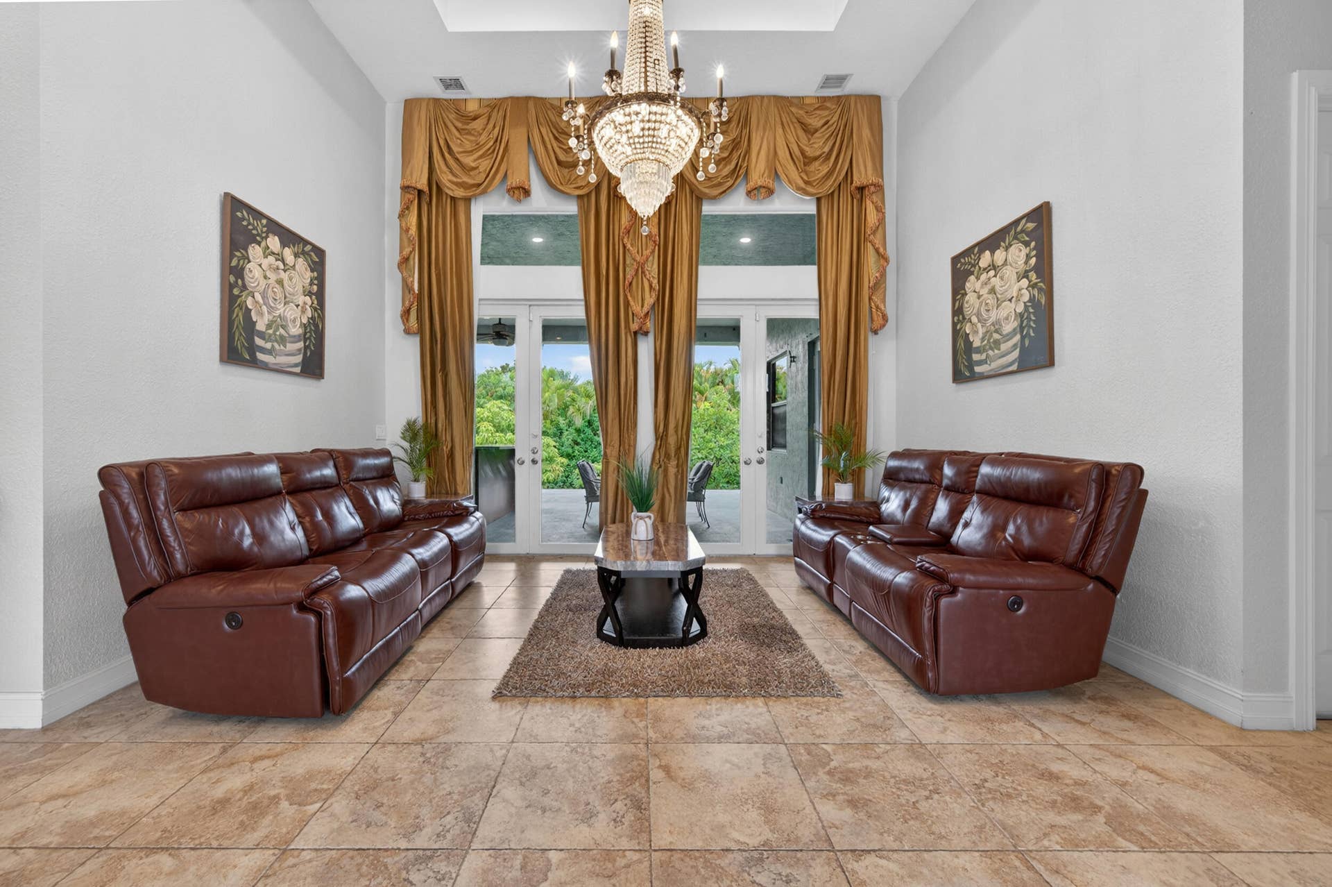 16541 SW 62nd Street, Southwest Ranches, FL 33331 Living Room