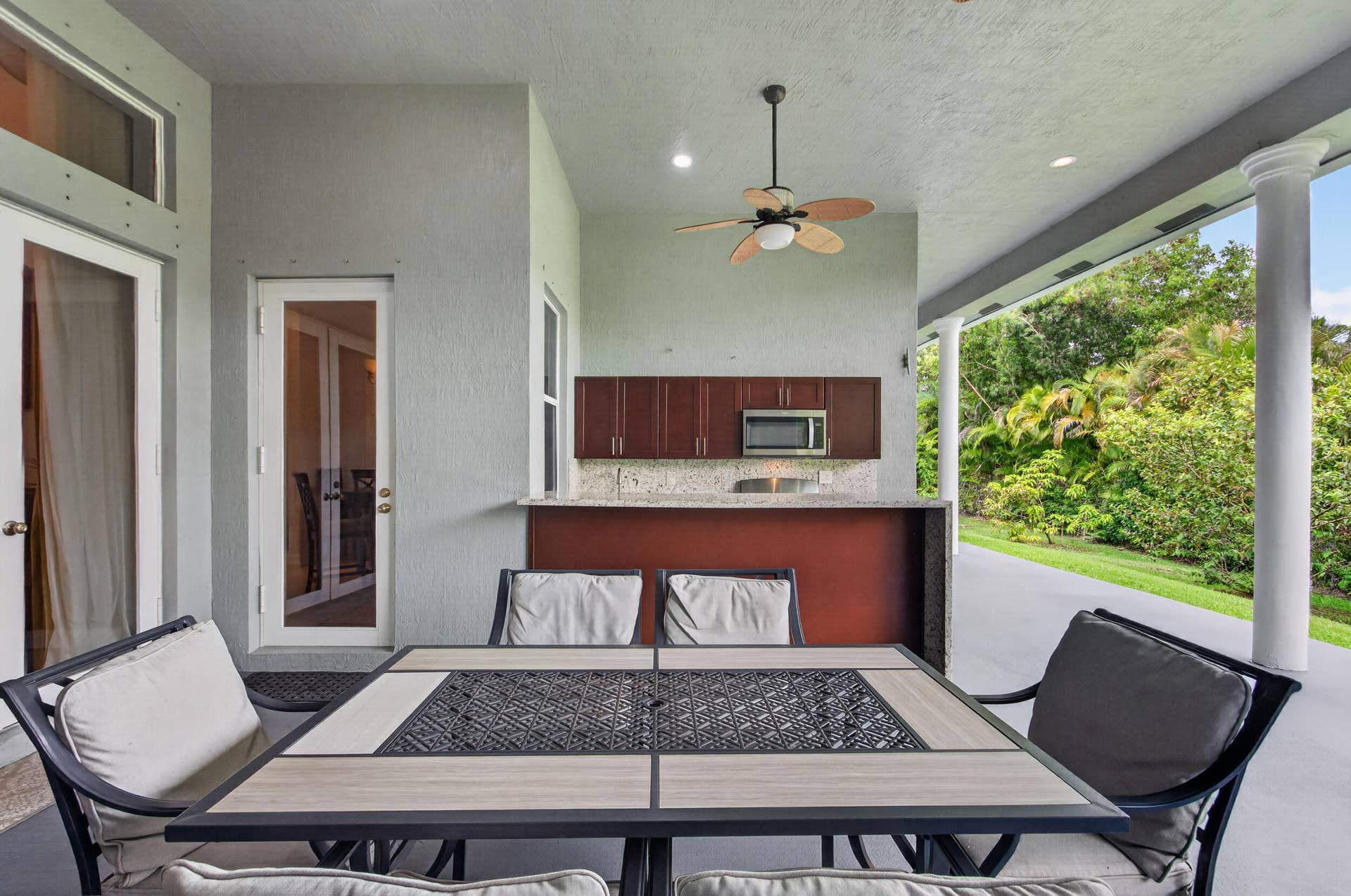 16541 SW 62nd Street, Southwest Ranches, FL 33331 Summer Kitchen
