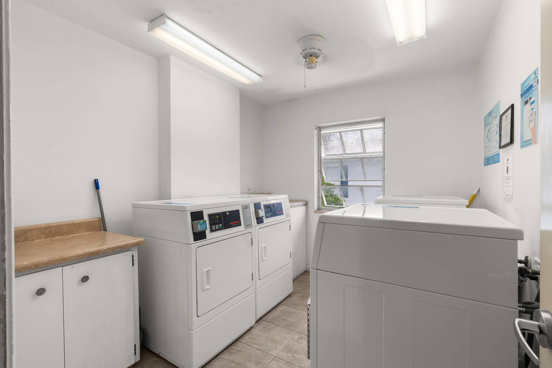 2171 NE 66th Street, #812, Fort Lauderdale, FL 33308 DSC00665