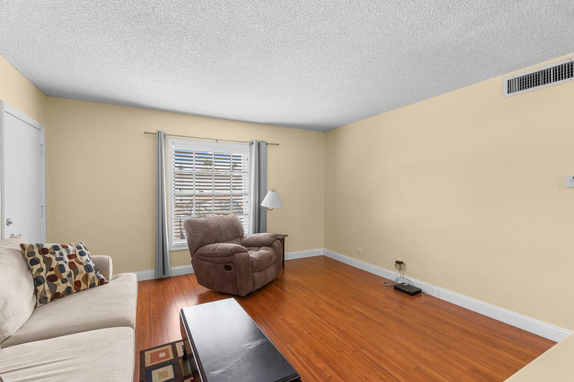 2171 NE 66th Street, #812, Fort Lauderdale, FL 33308 DSC00650