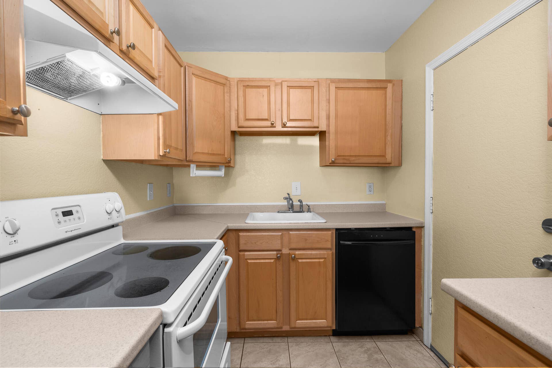 2171 NE 66th Street, #812, Fort Lauderdale, FL 33308 DSC00627