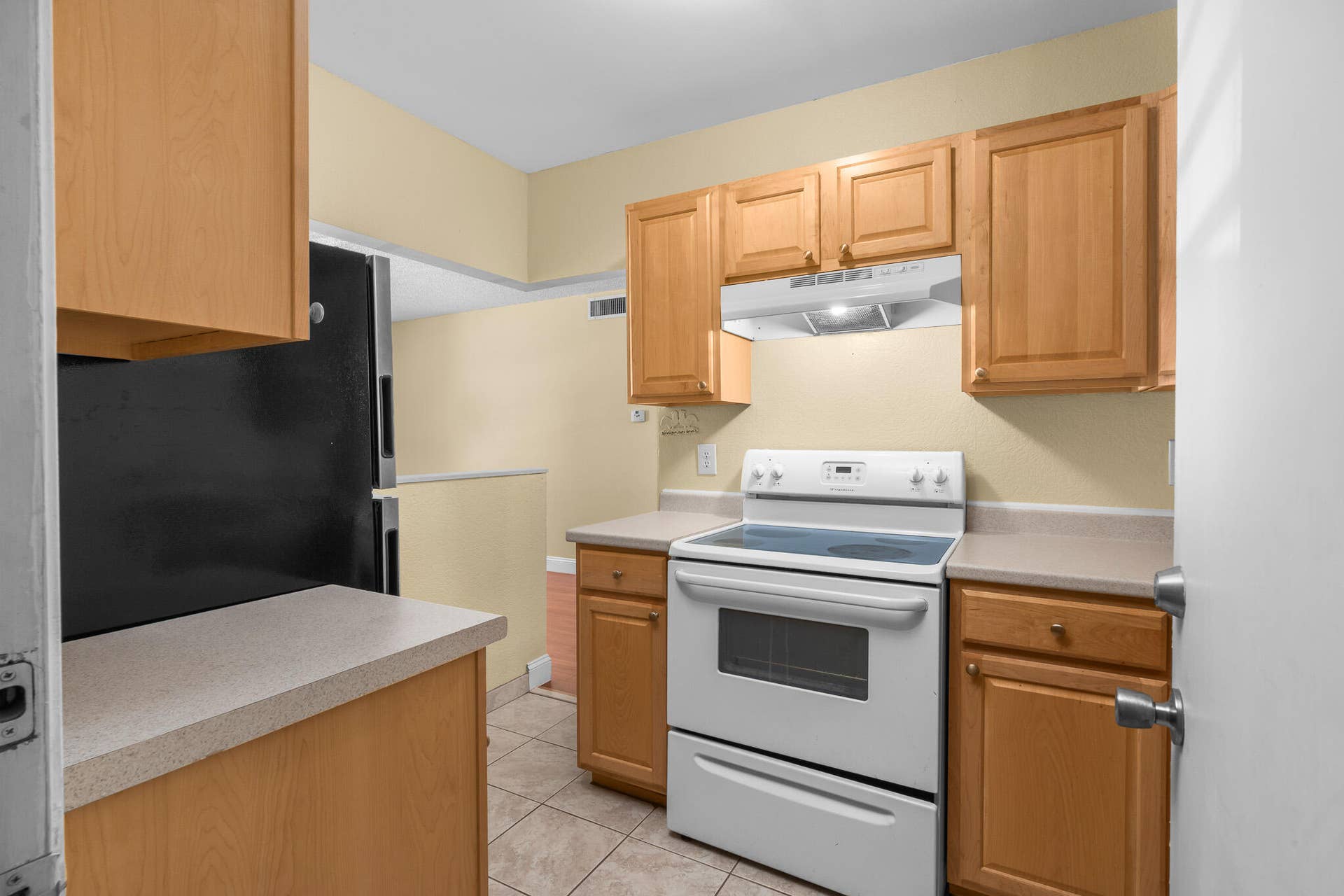 2171 NE 66th Street, #812, Fort Lauderdale, FL 33308 DSC00638