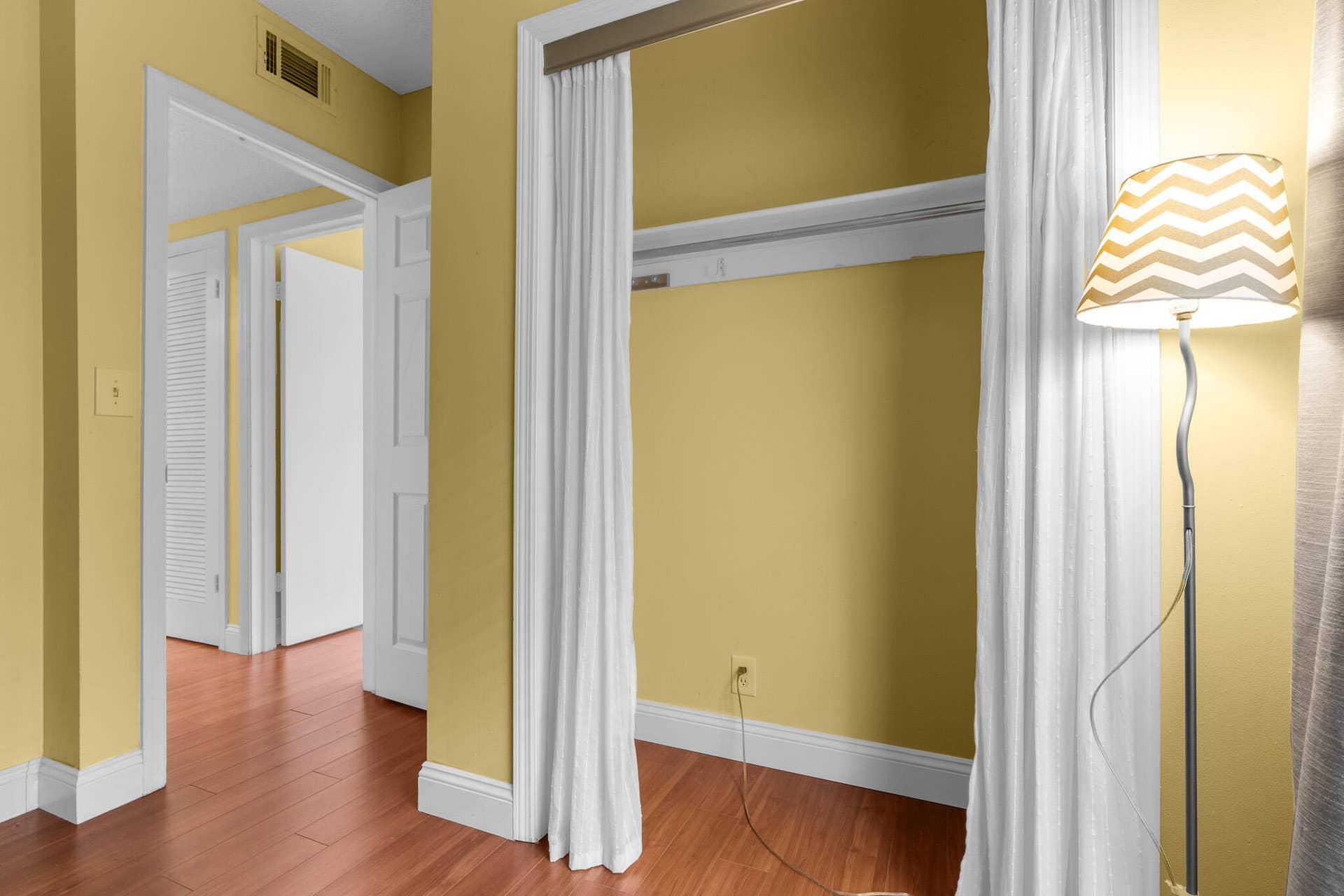 2171 NE 66th Street, #812, Fort Lauderdale, FL 33308 DSC00564