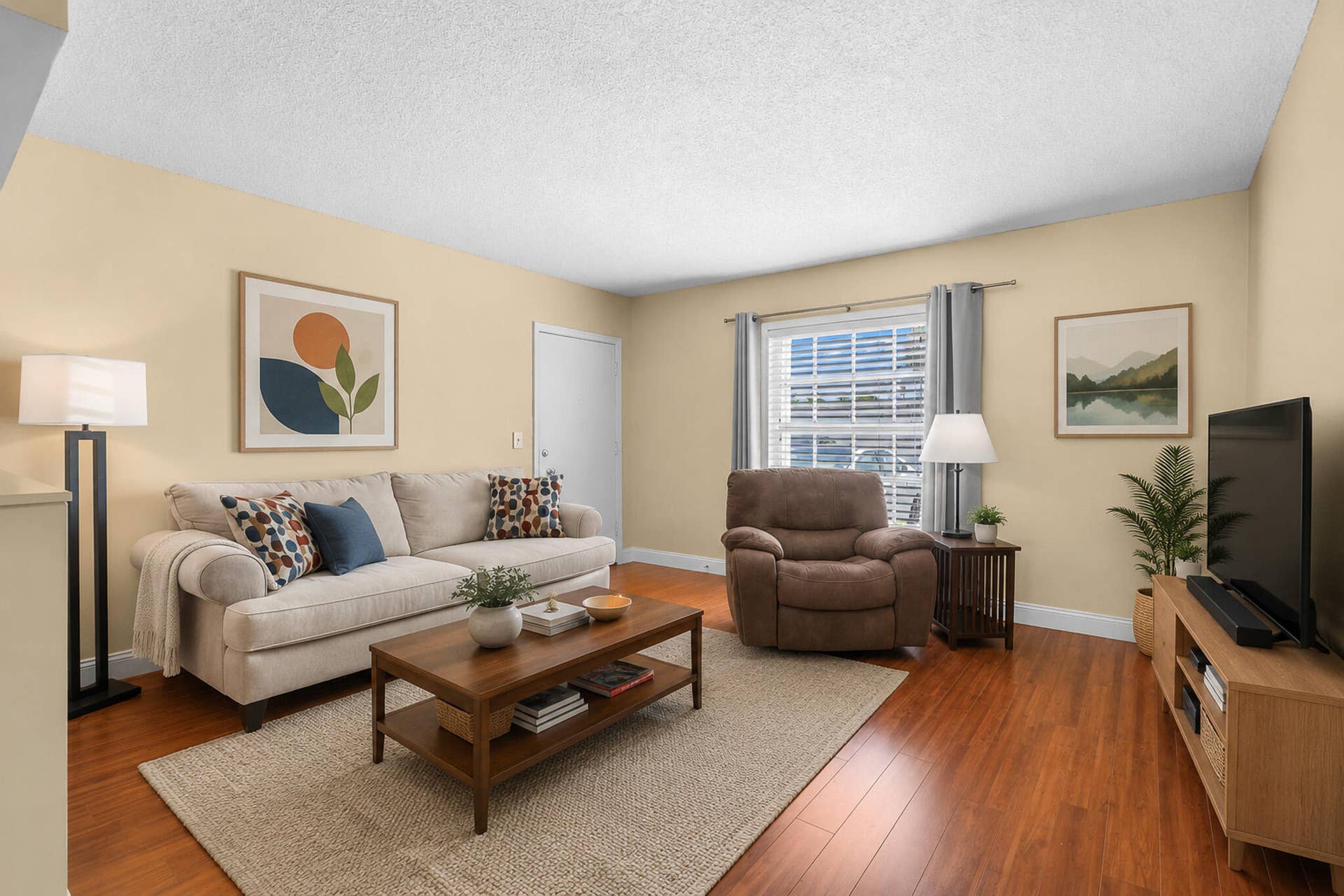 2171 NE 66th Street, #812, Fort Lauderdale, FL 33308 Digitally Furnished
