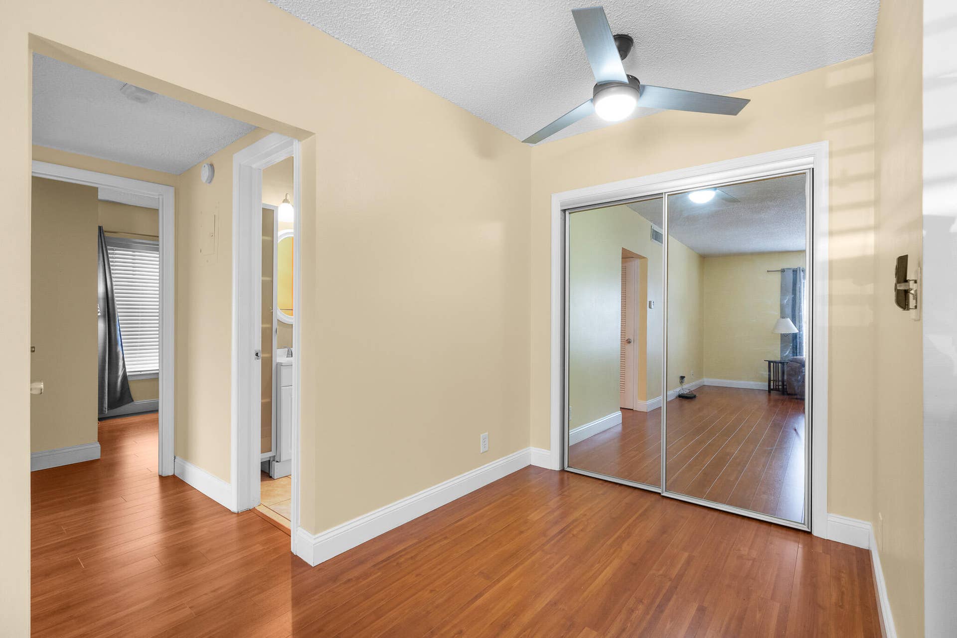 2171 NE 66th Street, #812, Fort Lauderdale, FL 33308 DSC00609