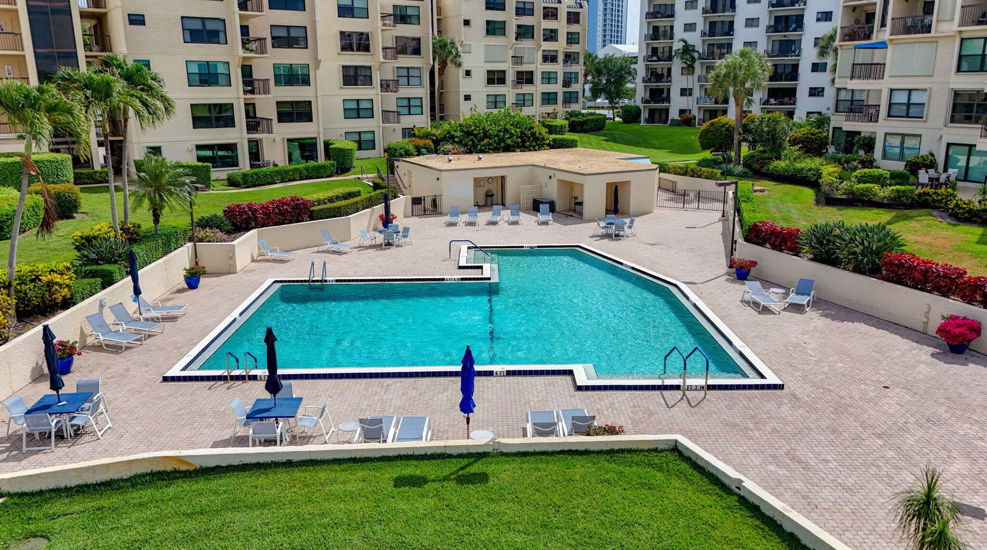 364 Golfview Road, #506, North Palm Beach, FL 33408 Pool