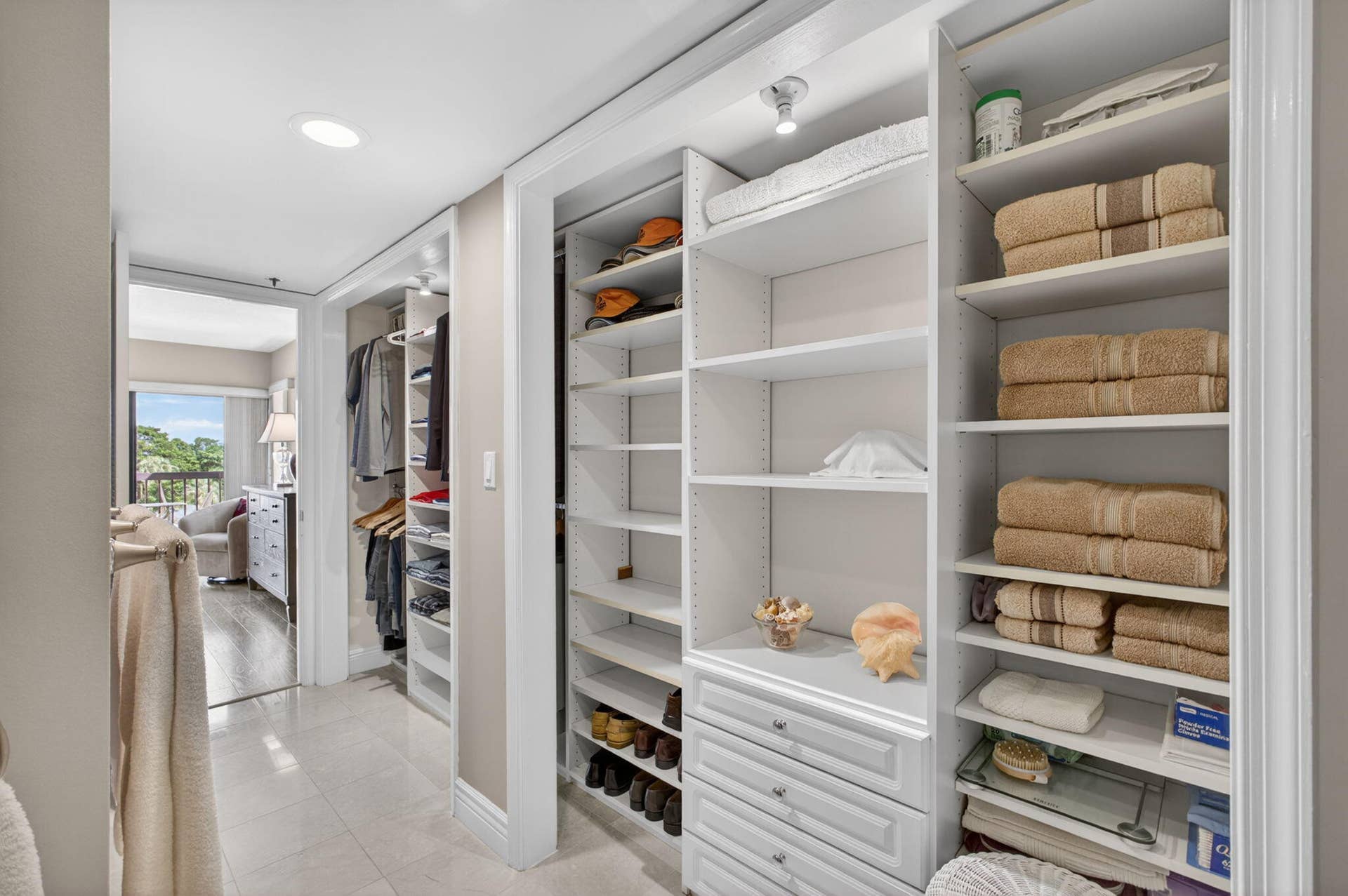 364 Golfview Road, #506, North Palm Beach, FL 33408 Primary Closet into Bathroom