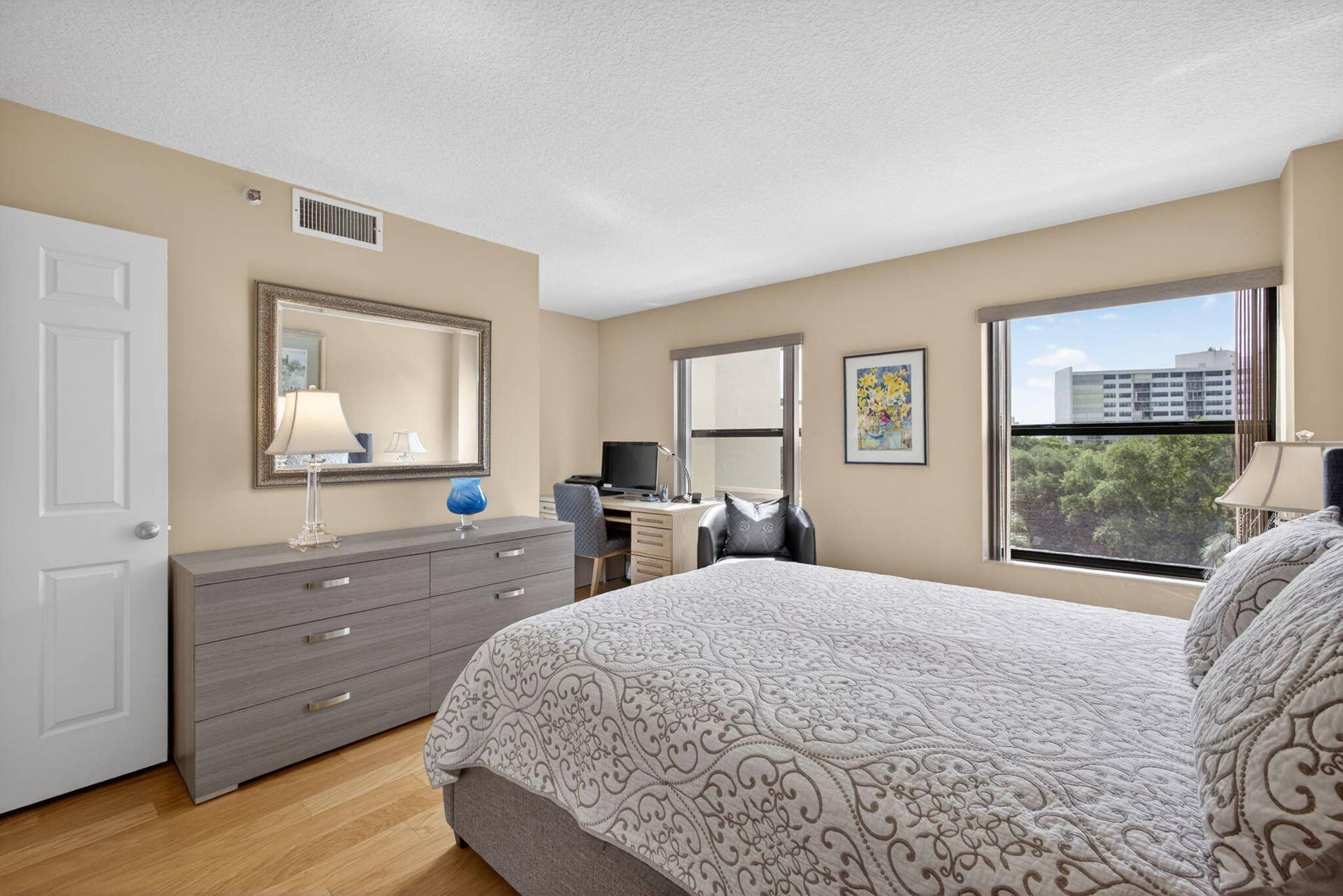 364 Golfview Road, #506, North Palm Beach, FL 33408 Guest room 3