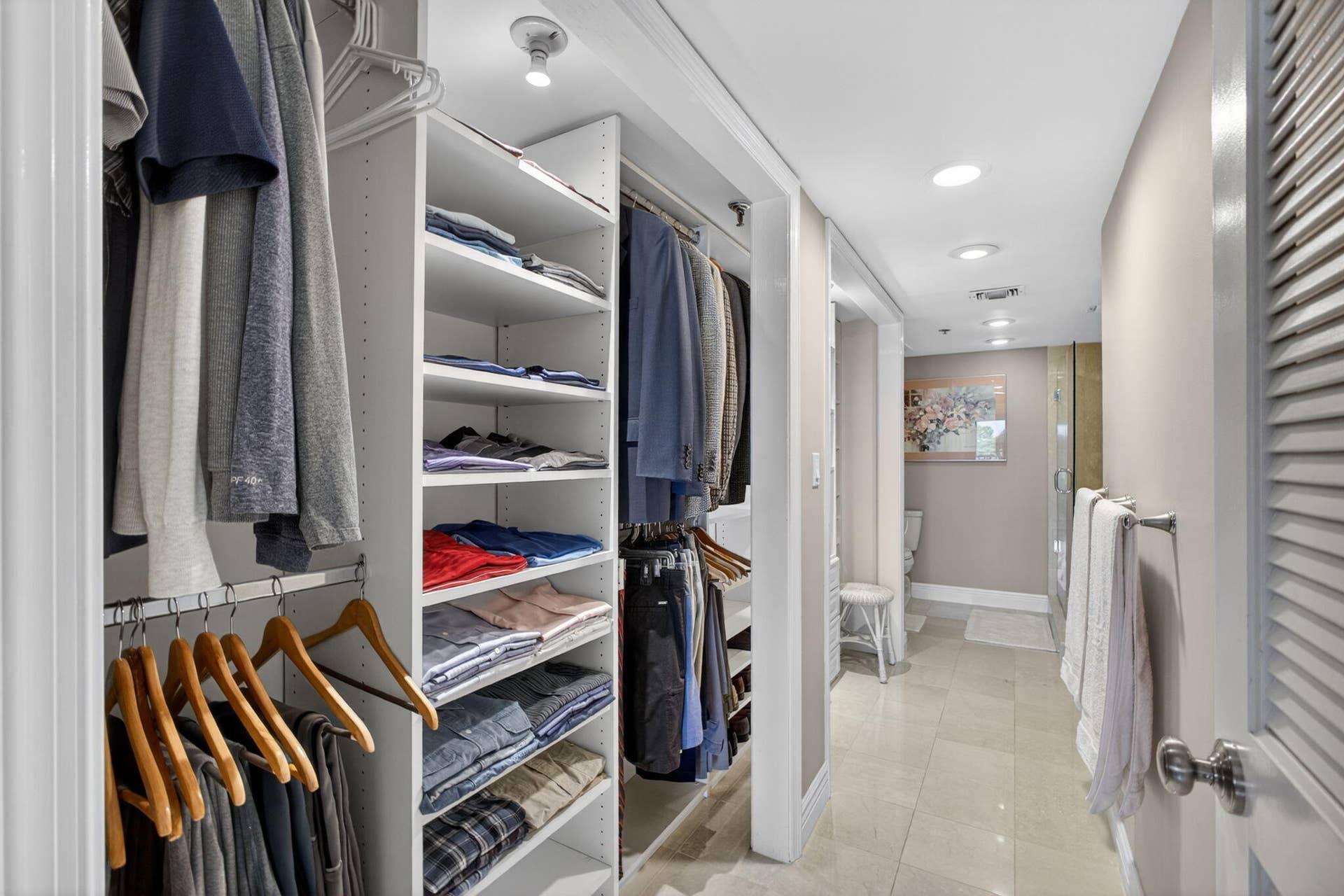 364 Golfview Road, #506, North Palm Beach, FL 33408 Primary Closet into Bathroom