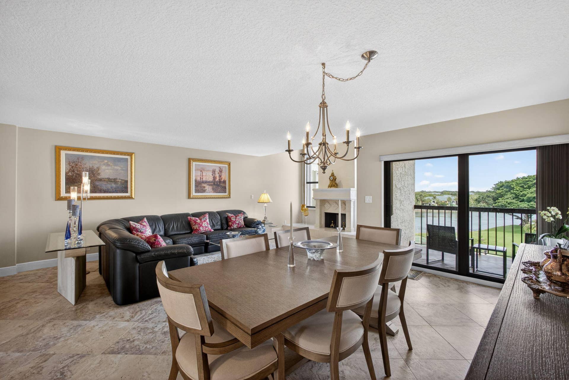 364 Golfview Road, #506, North Palm Beach, FL 33408 Living Dining
