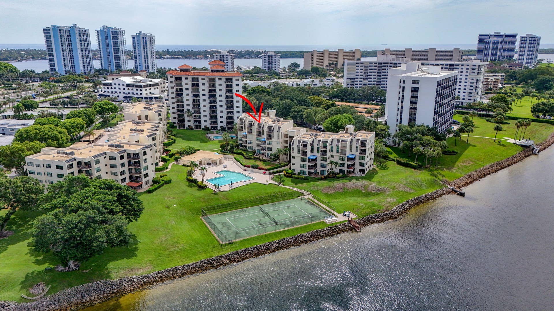 364 Golfview Road, #506, North Palm Beach, FL 33408 75-web-or-mls-DJI_20260601224022_0661_D-