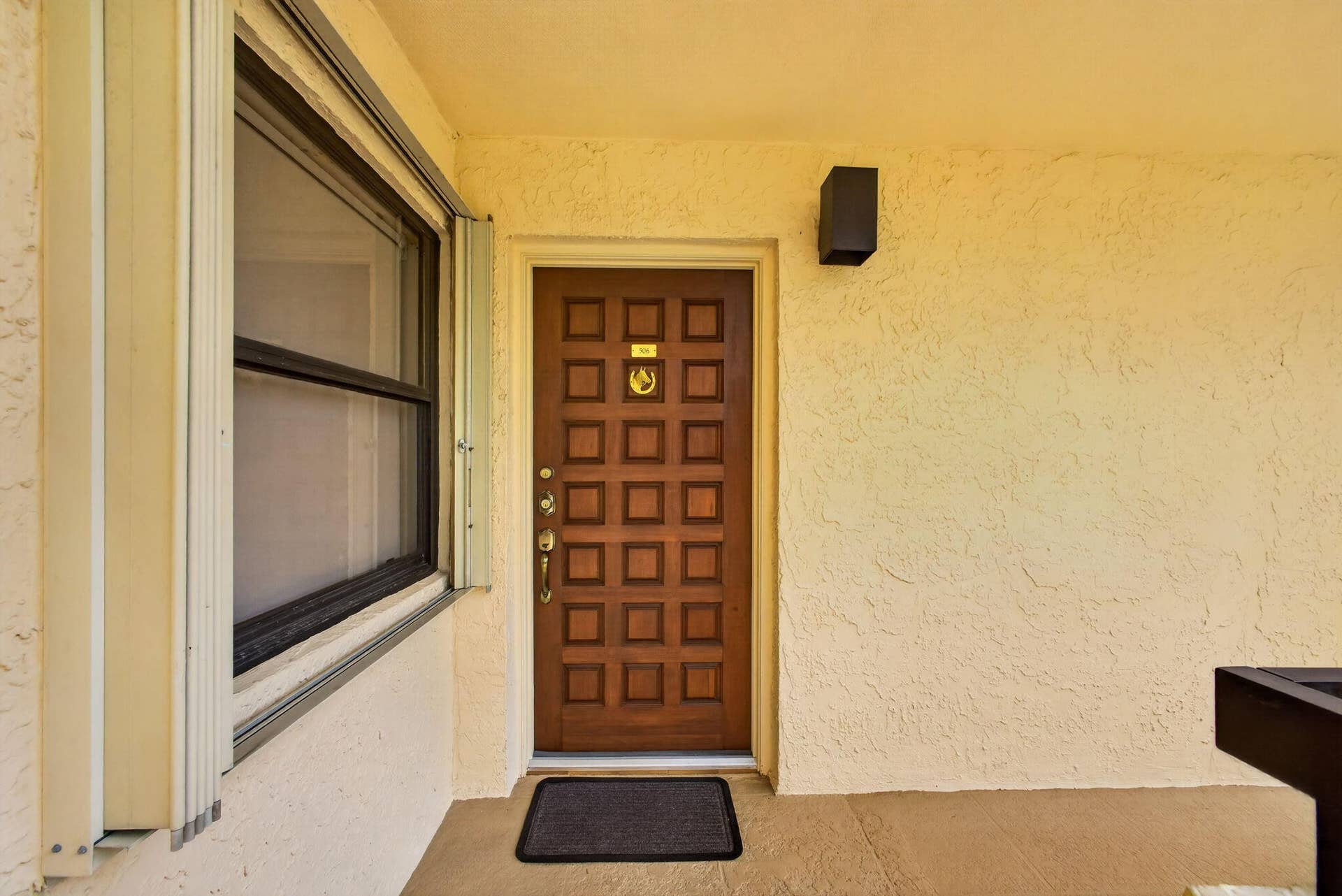 364 Golfview Road, #506, North Palm Beach, FL 33408 Front Door