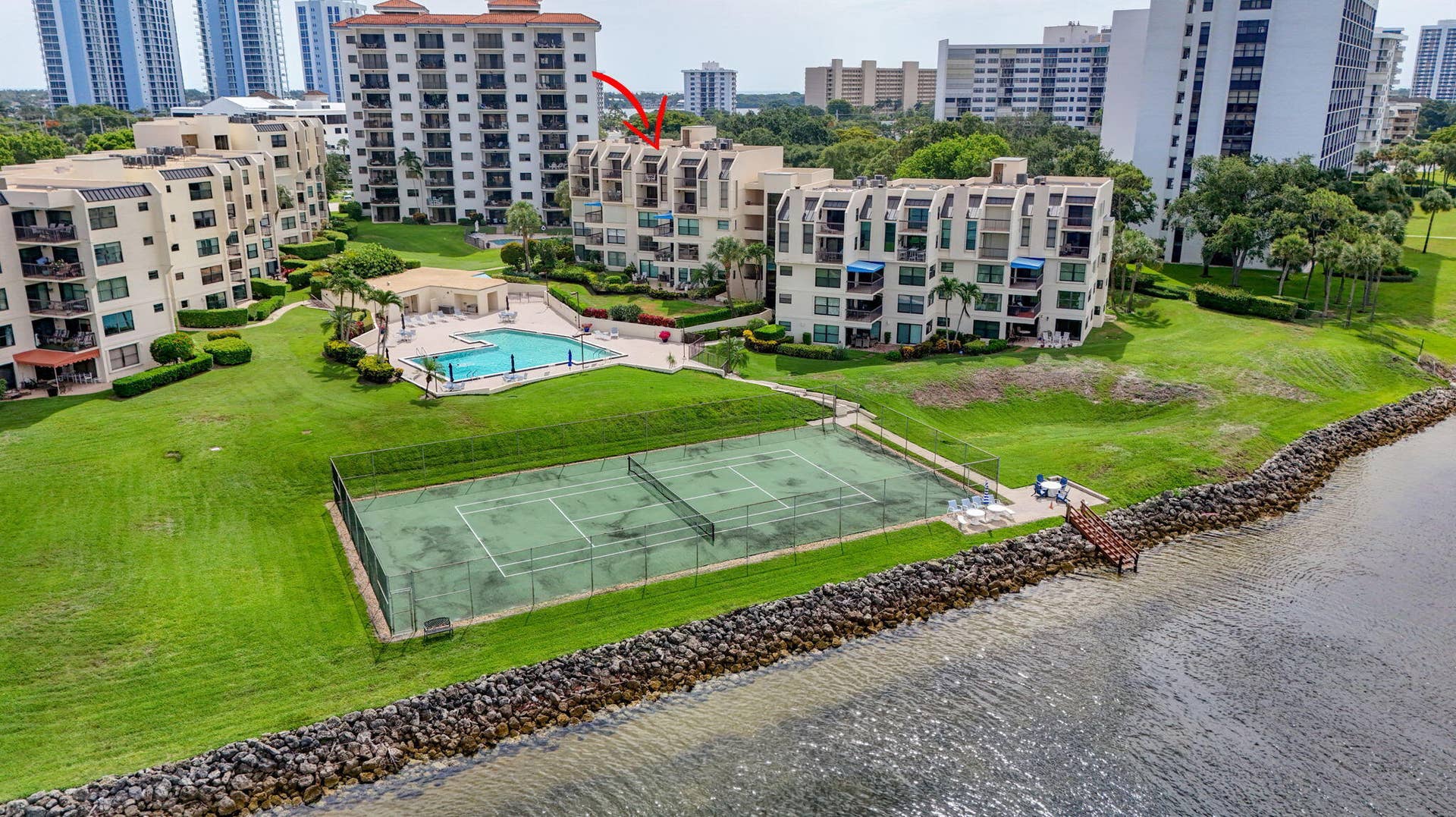 364 Golfview Road, #506, North Palm Beach, FL 33408 76-web-or-mls-DJI_20260601224031_0664_D-