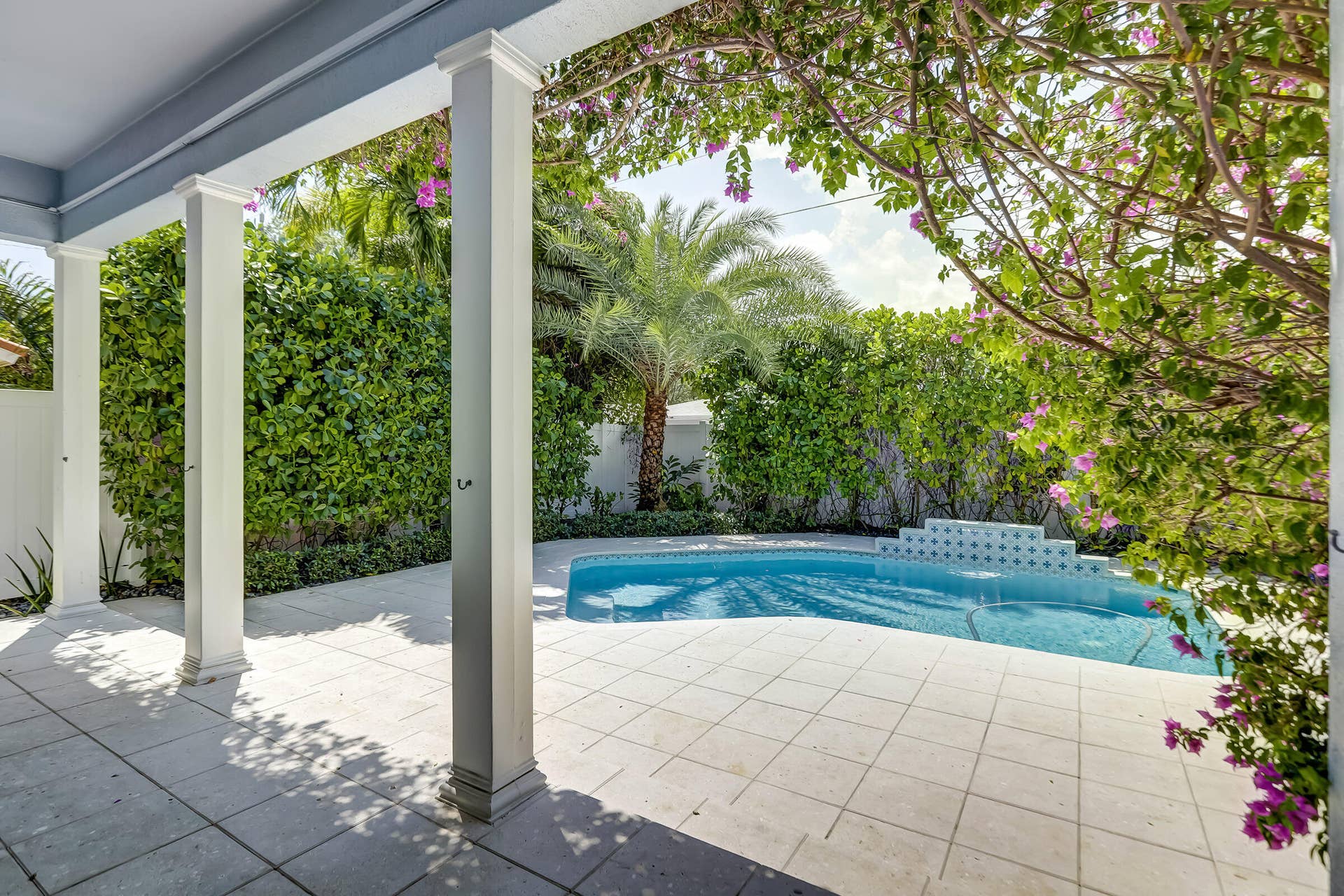 425 NE 11th Avenue, Fort Lauderdale, Fort Lauderdale, FL 33301 COVERED LANAI