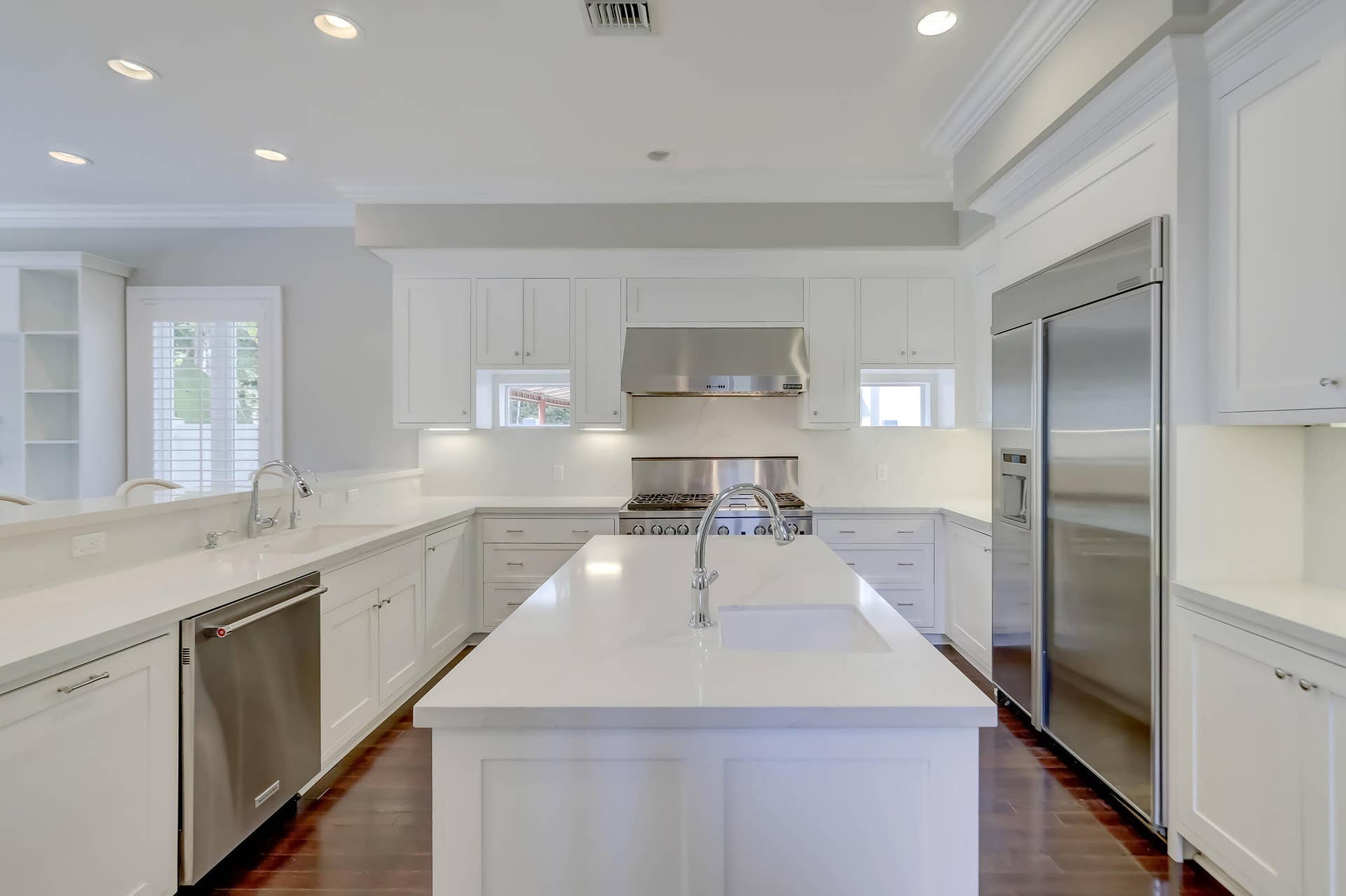 425 NE 11th Avenue, Fort Lauderdale, Fort Lauderdale, FL 33301 KITCHEN