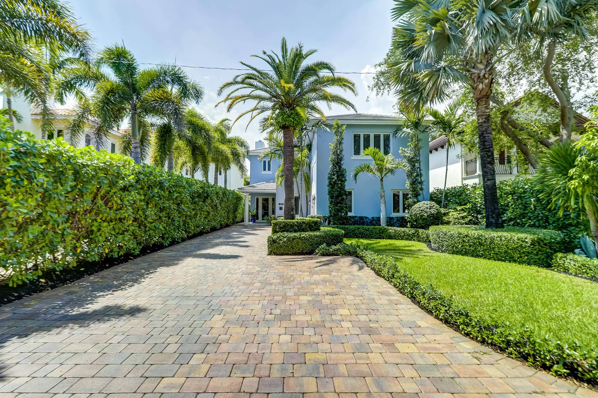 425 NE 11th Avenue, Fort Lauderdale, Fort Lauderdale, FL 33301 FRONT