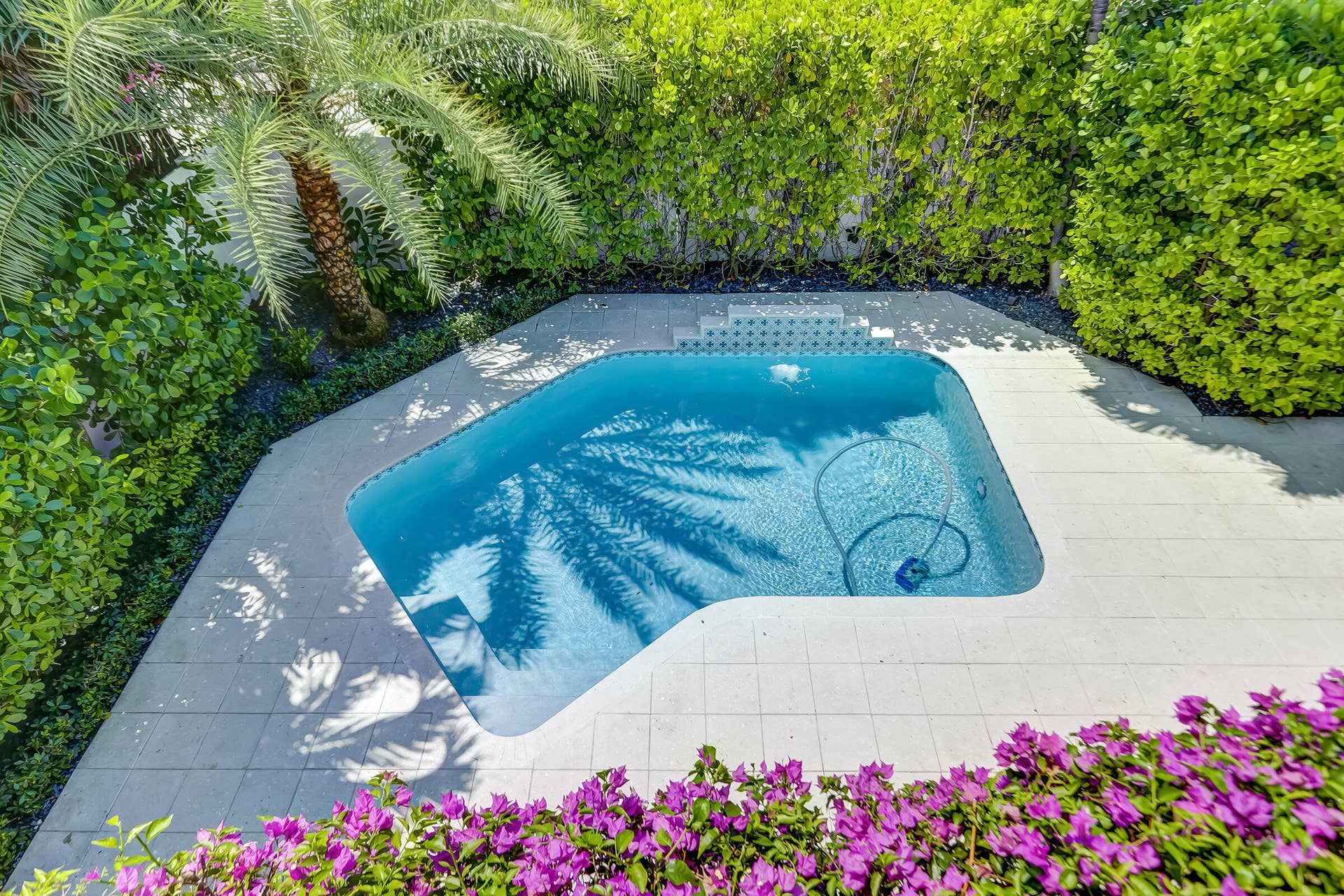 425 NE 11th Avenue, Fort Lauderdale, Fort Lauderdale, FL 33301 POOL / VIEW OFF MASTER BALCONY