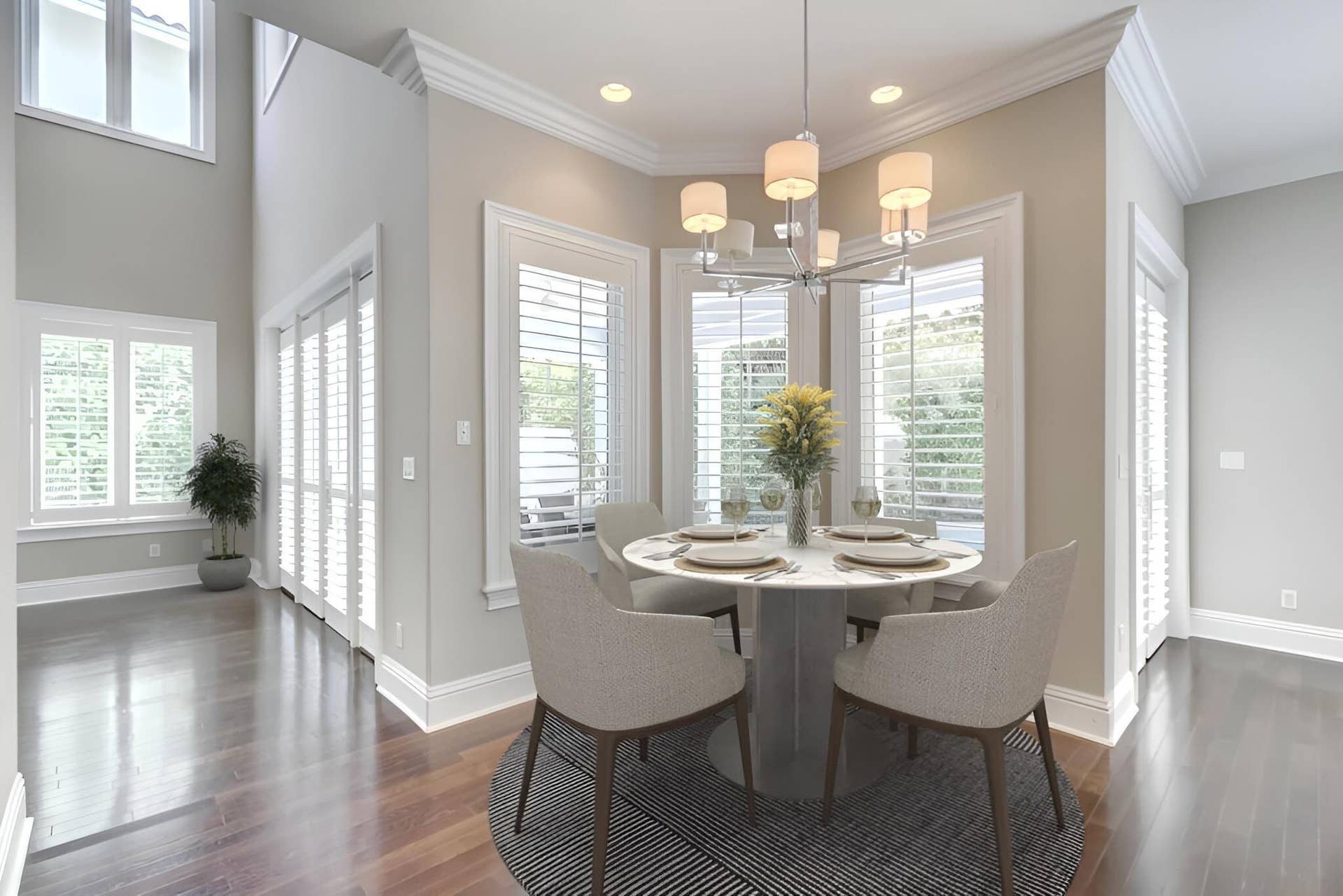 425 NE 11th Avenue, Fort Lauderdale, Fort Lauderdale, FL 33301 EATING AREA