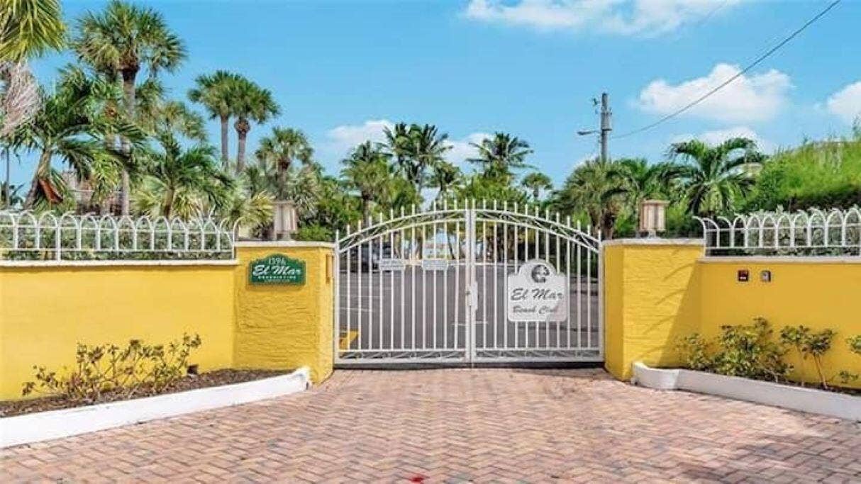 1755 E Terra Mar Drive, Lauderdale By The Sea, FL 33062 8db8be1f-5717-47a5-9144-5a2ff9783f26
