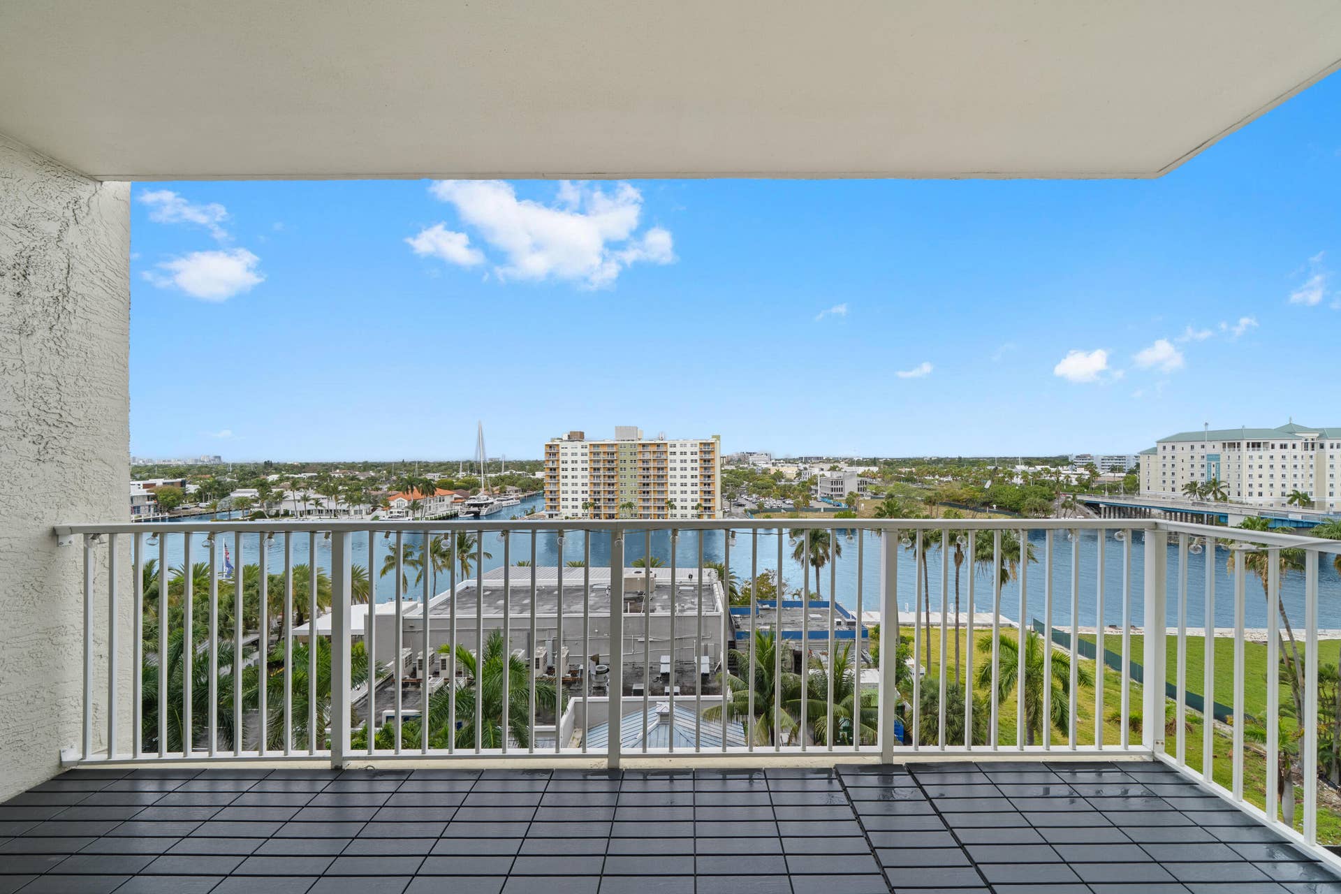 3020 NE 32nd Avenue, #710, Fort Lauderdale, FL 33311 Balcony