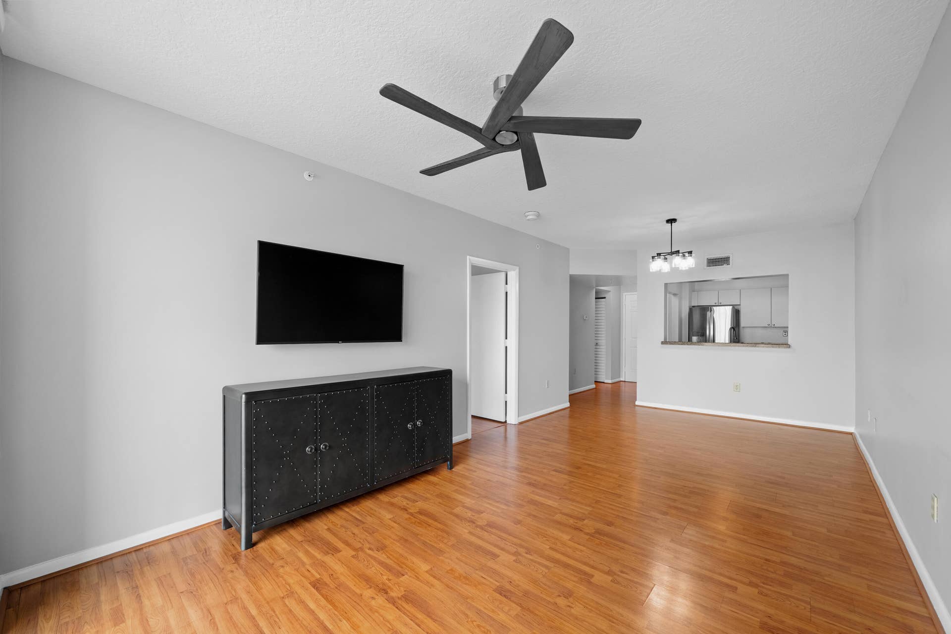 3020 NE 32nd Avenue, #710, Fort Lauderdale, FL 33311 Living Room