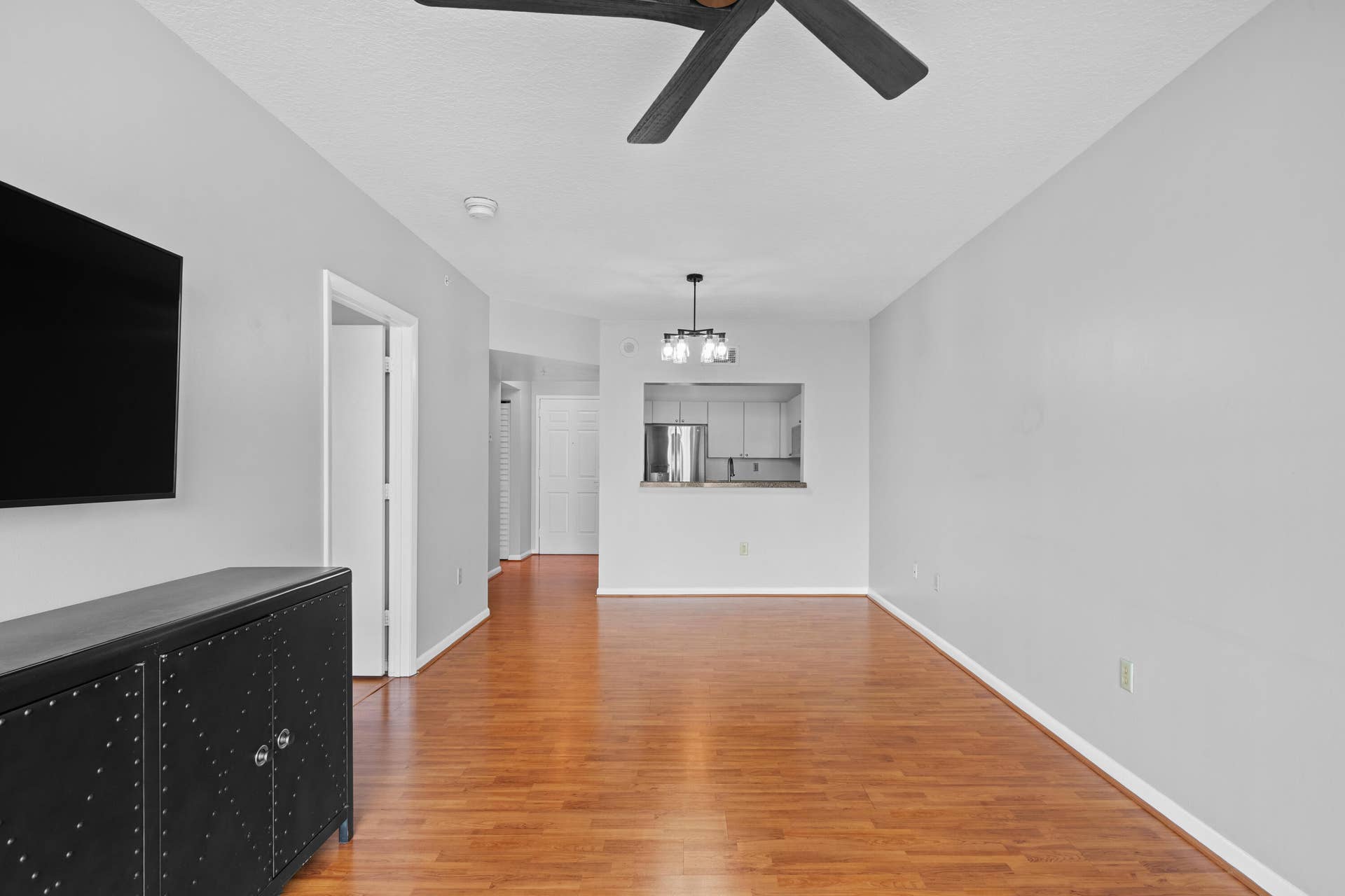 3020 NE 32nd Avenue, #710, Fort Lauderdale, FL 33311 Living Room