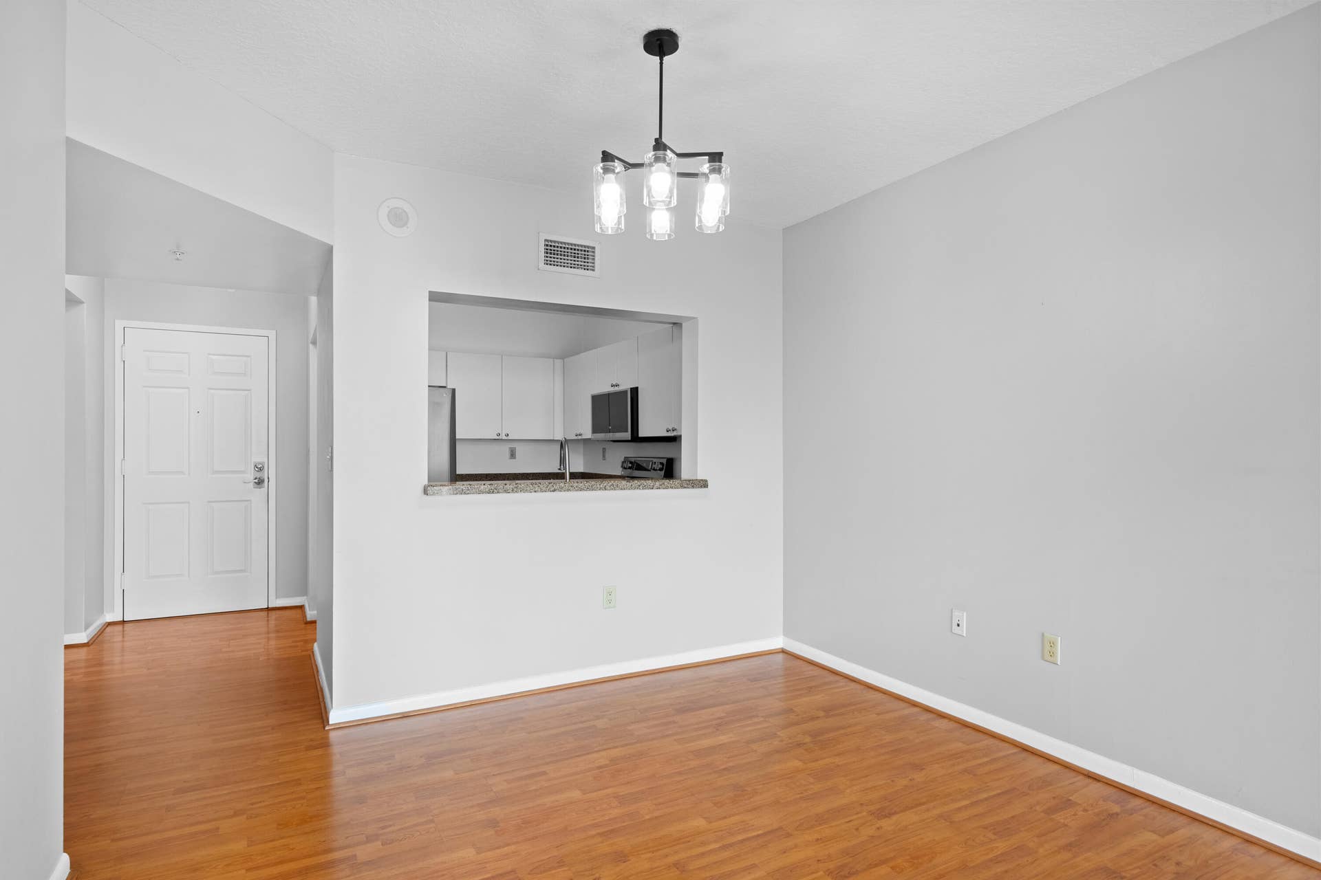 3020 NE 32nd Avenue, #710, Fort Lauderdale, FL 33311 Dining Area
