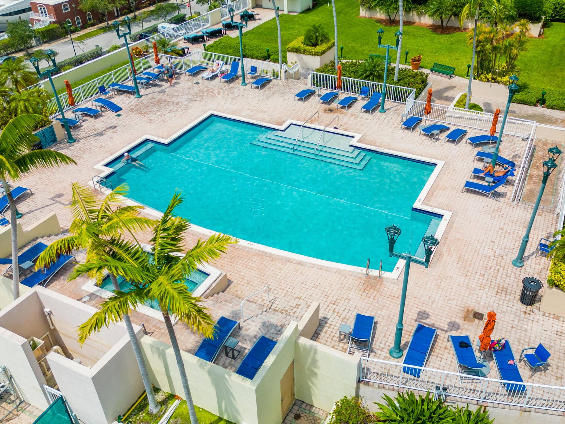 3020 NE 32nd Avenue, #710, Fort Lauderdale, FL 33311 Pool Deck