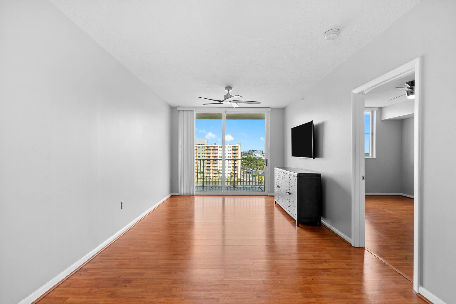 3020 NE 32nd Avenue, #710, Fort Lauderdale, FL 33311 Living Room