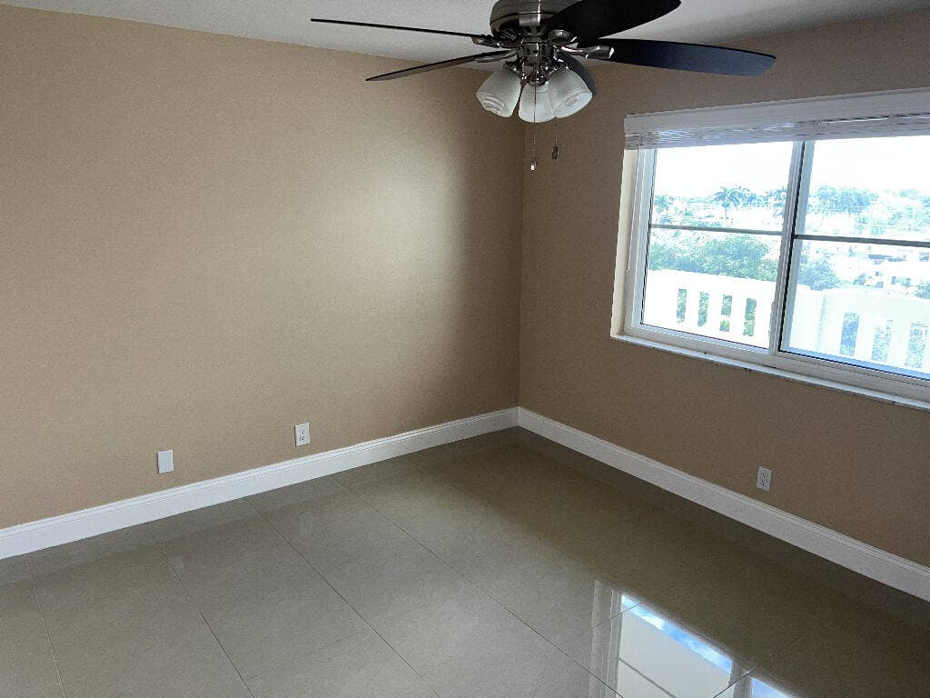 301 SE 3rd Street, #606, Dania Beach, FL 33004 42225_6a19be769b03c_05.29.2026_image-13