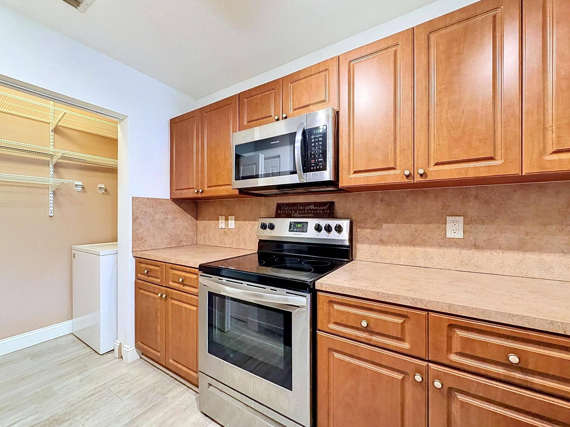 2154 Anchor Court, Dania Beach, FL 33312 Kitchen
