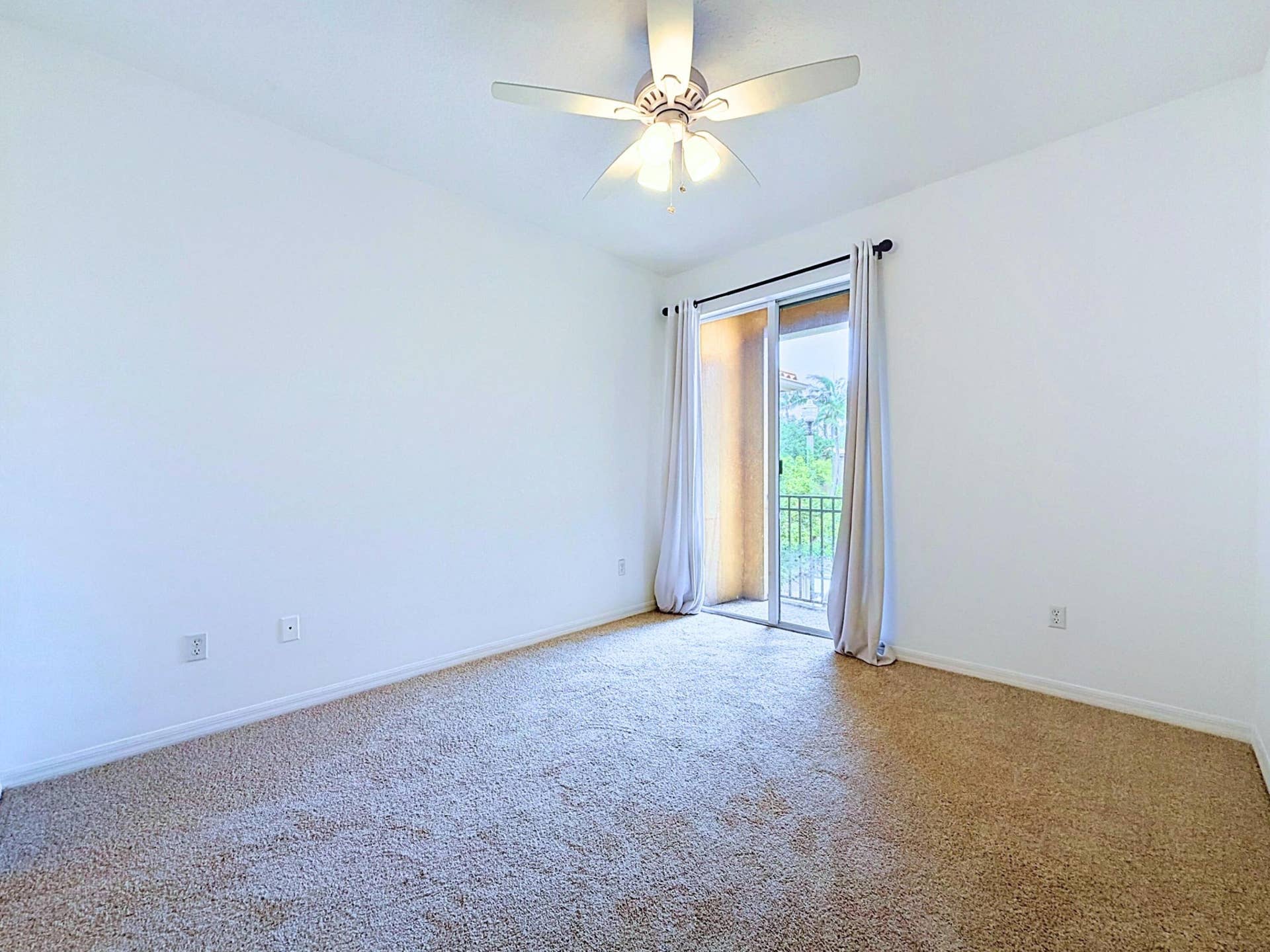 2154 Anchor Court, Dania Beach, FL 33312 Primary Bedroom