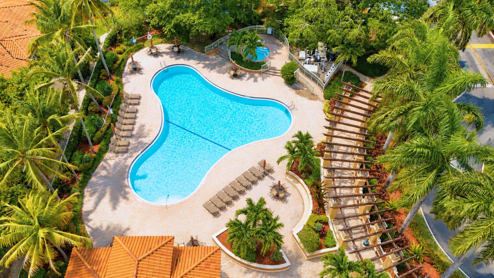 2154 Anchor Court, Dania Beach, FL 33312 Community Pool