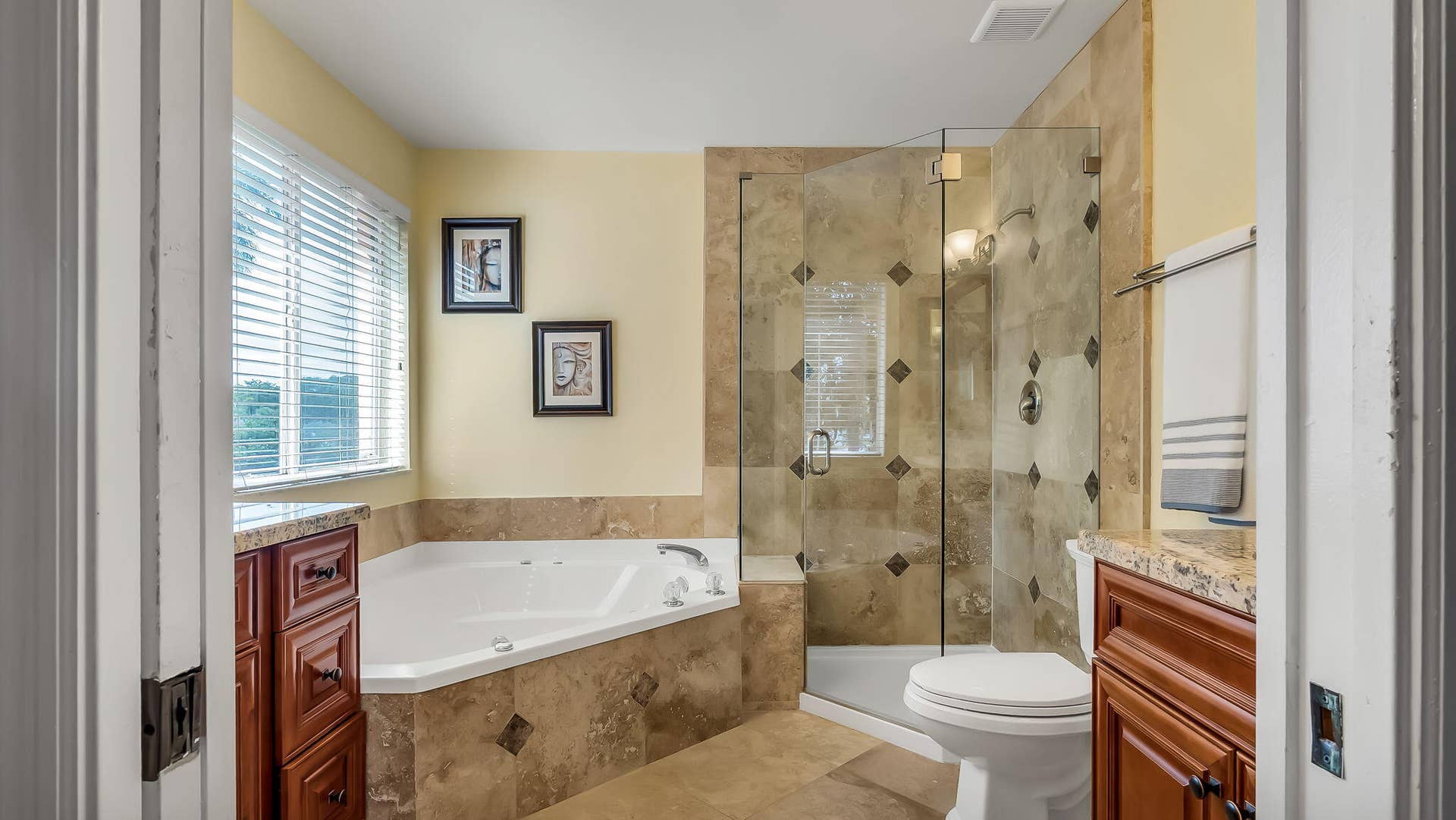 2510 Rampart Way S, Hollywood, FL 33026 42-web-or-mls-DSC08947