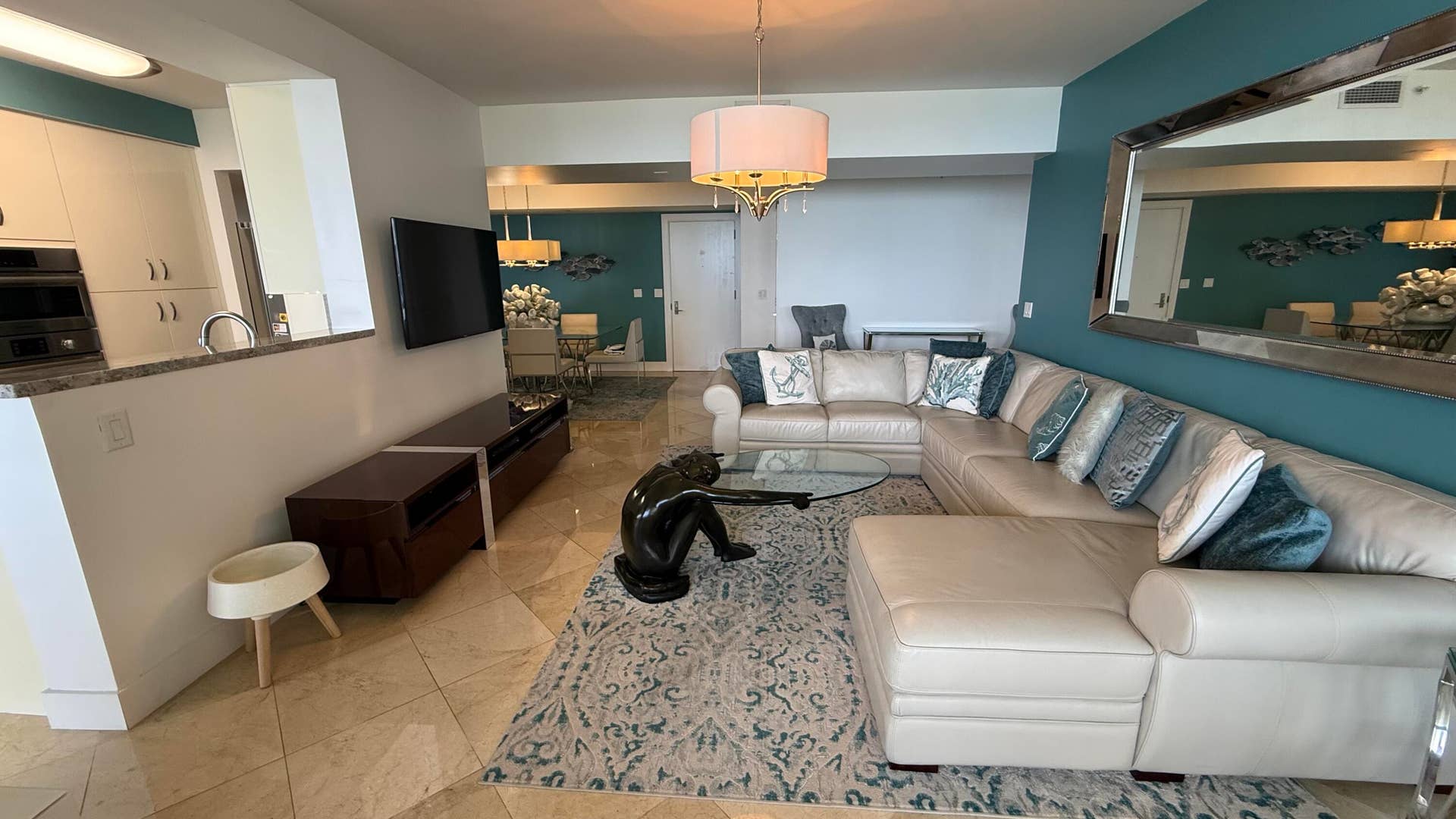 3200 N Ocean Boulevard, #605, Fort Lauderdale, FL 33308 IMG_2328