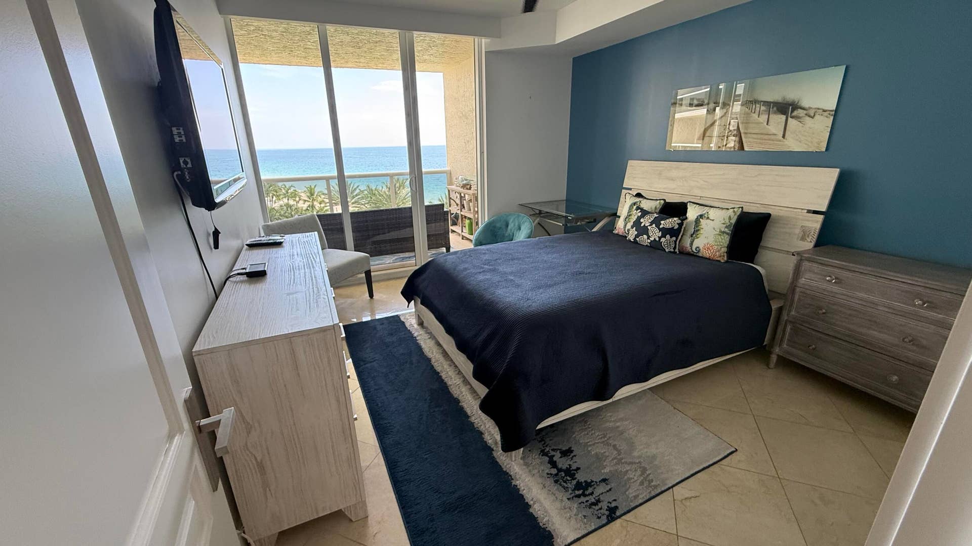 3200 N Ocean Boulevard, #605, Fort Lauderdale, FL 33308 Guest Bedroom