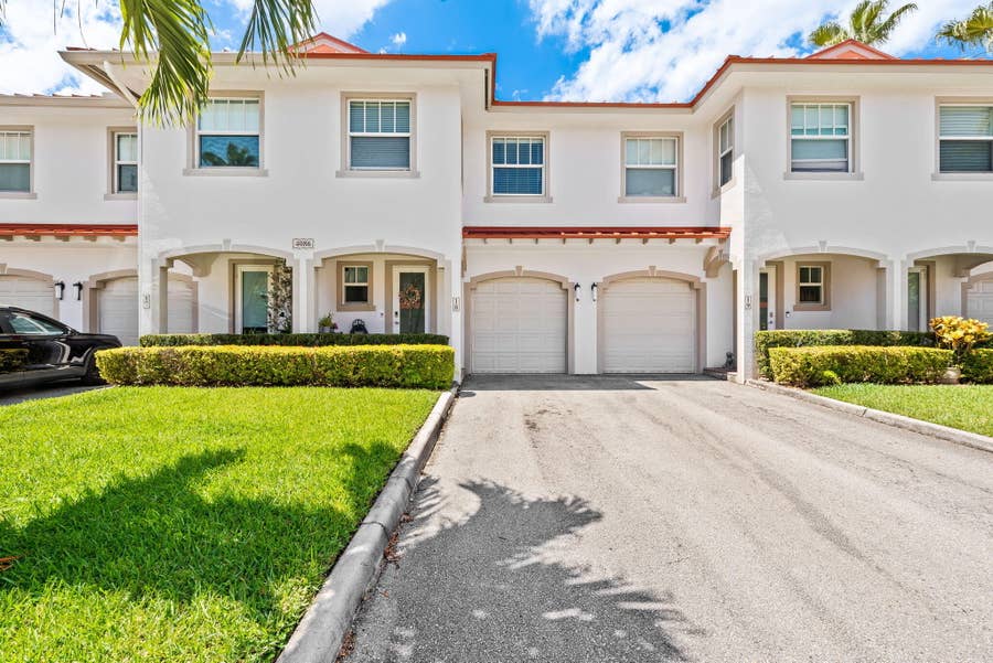 Property photo for 4086 W Palm Aire Drive, #18, Pompano Beach, FL