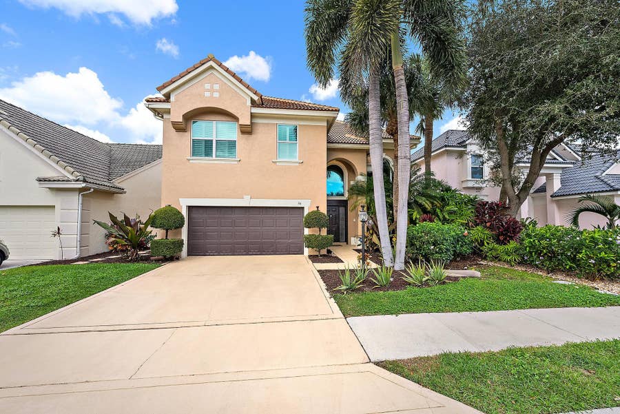 Property photo for 76 Princewood Lane, Palm Beach Gardens, FL